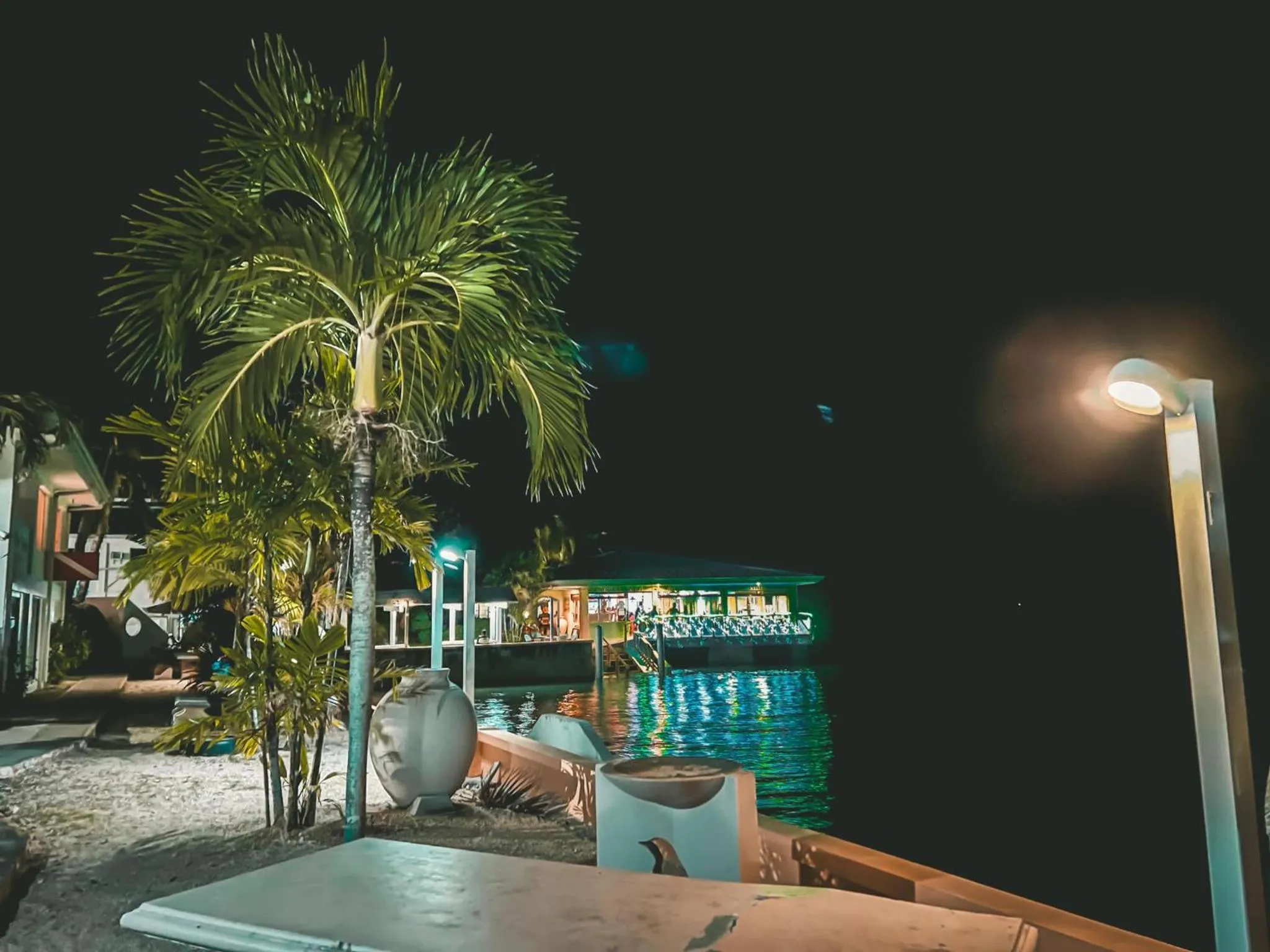 Restaurant/places to eat in Ocean Bay Beach Resort