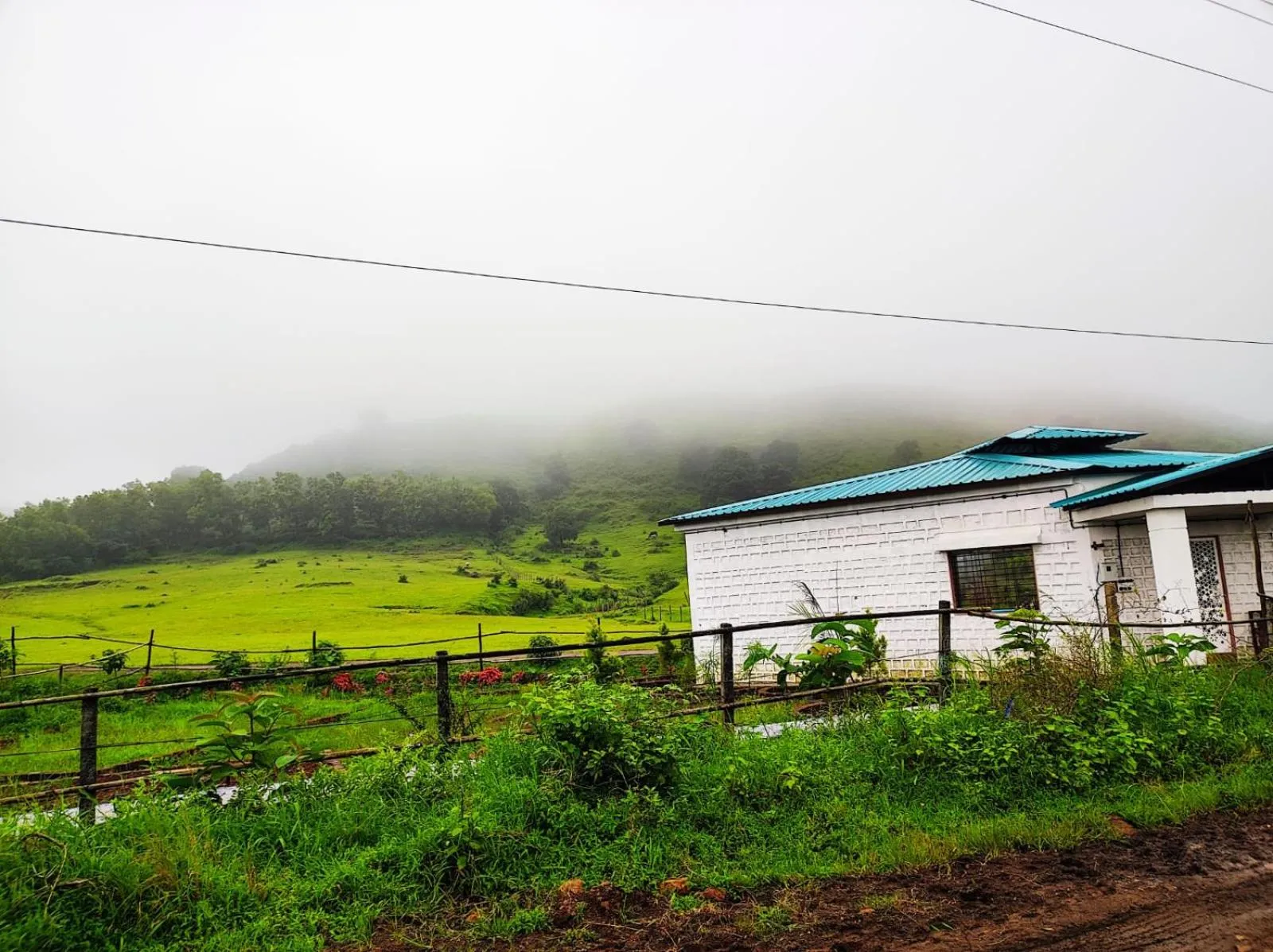 Property building in Club Shandilya- Cheerful 3BR villa in Nature Lap