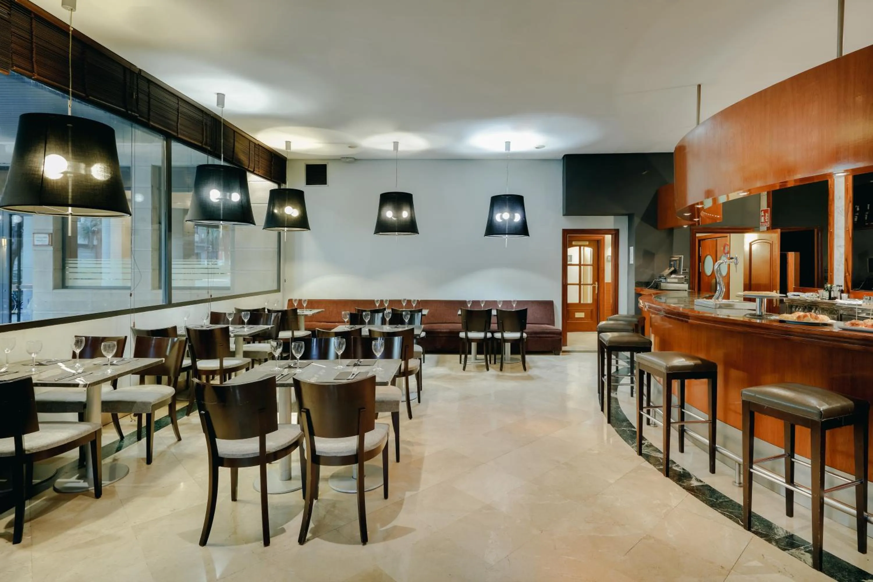 Restaurant/places to eat in Hesperia Zaragoza Centro