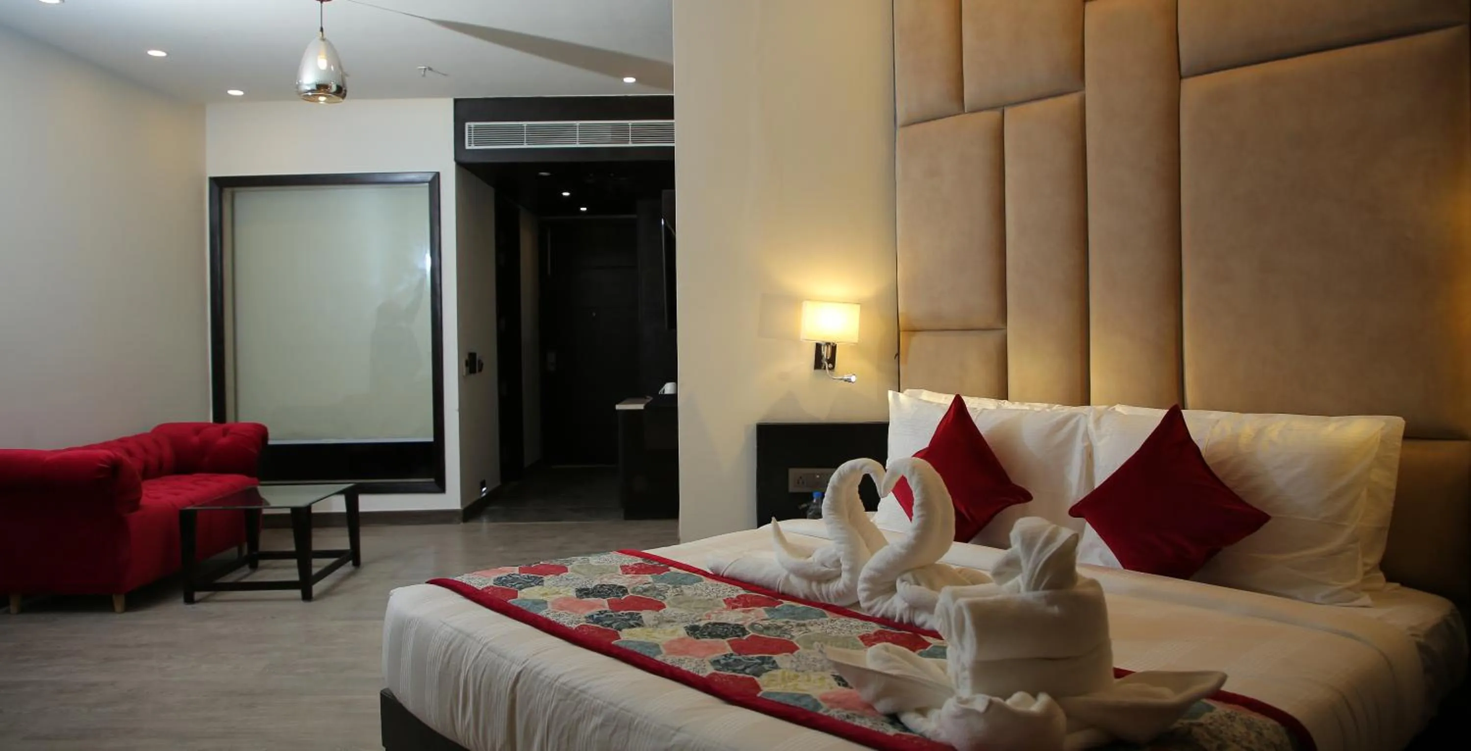 Bedroom, Bed in Rosetum Kasauli