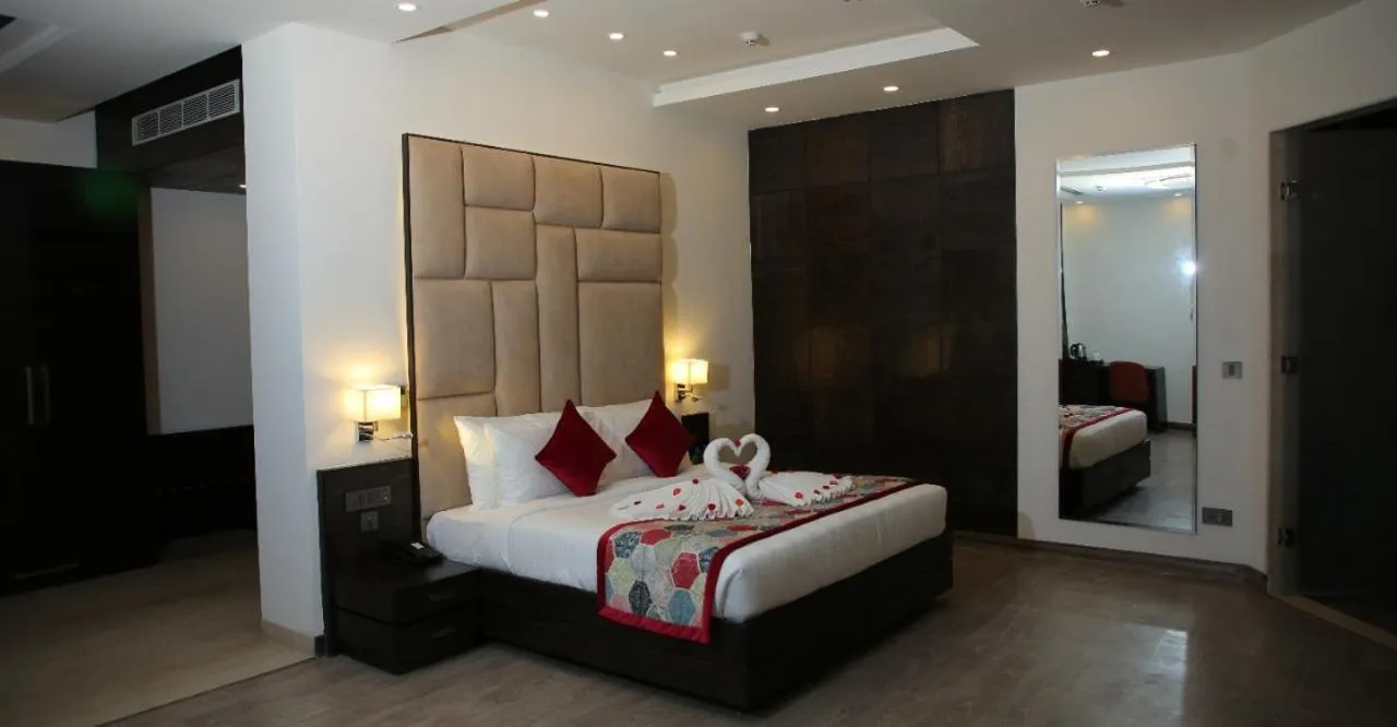 Bedroom, Bed in Rosetum Kasauli