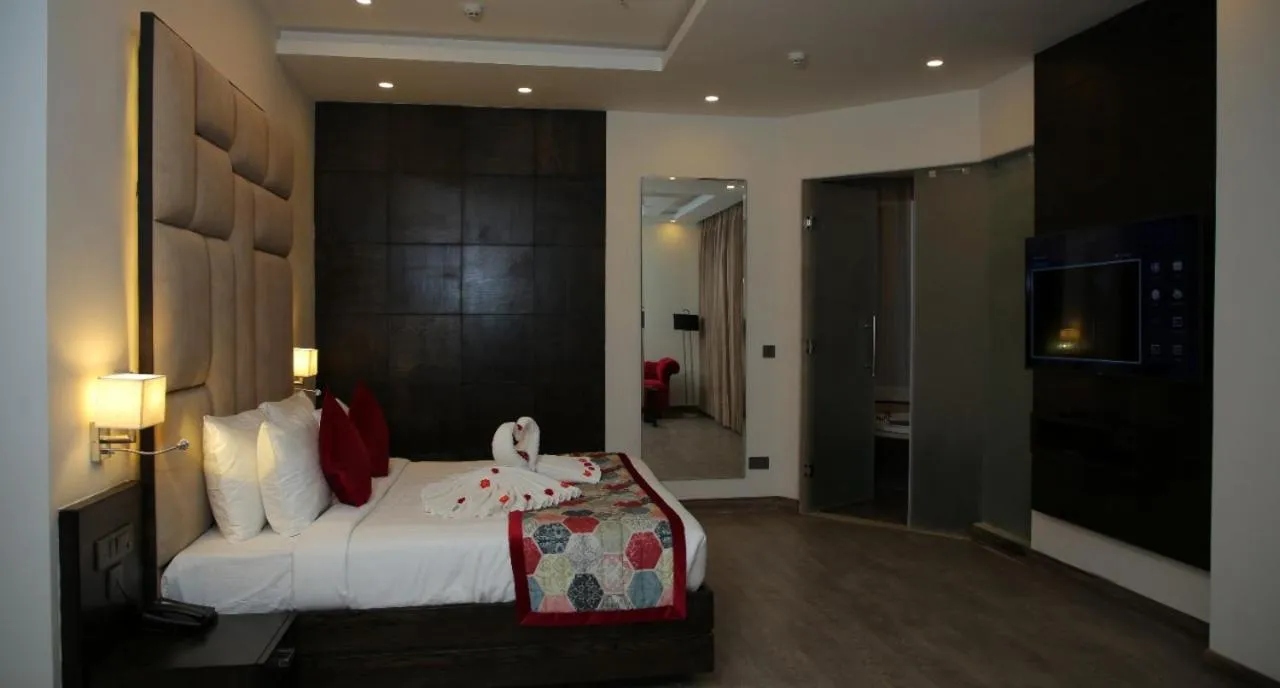 Bedroom, Bed in Rosetum Kasauli