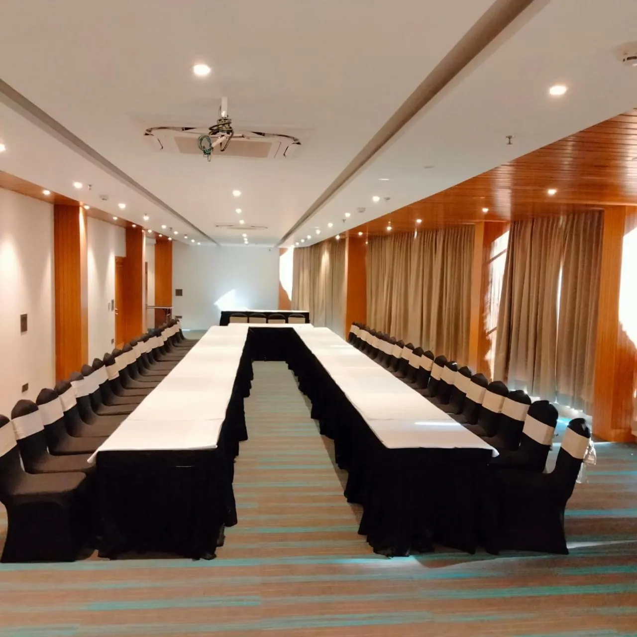 Banquet/Function facilities in Rosetum Kasauli