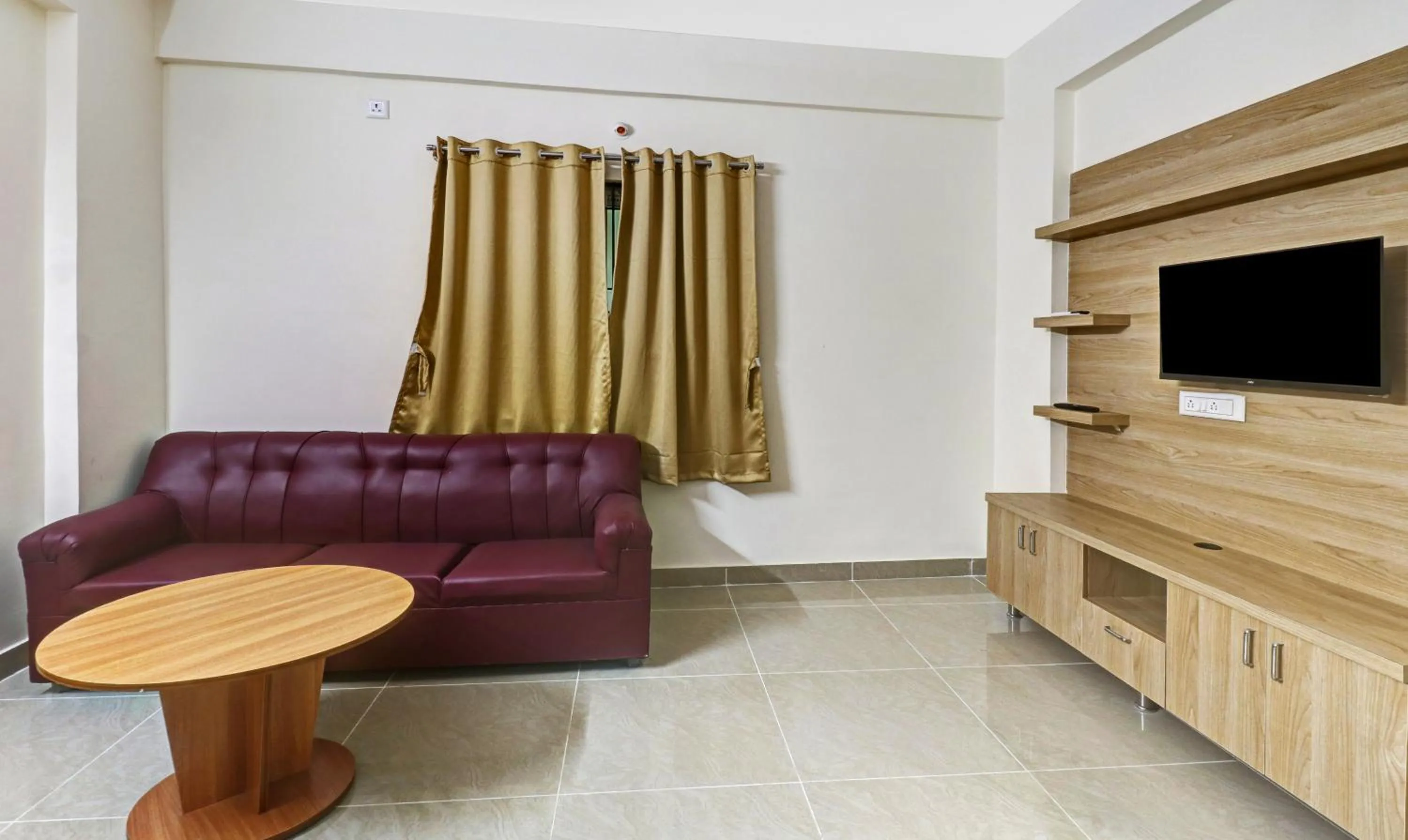 Bedroom in Treebo SLN Heritage