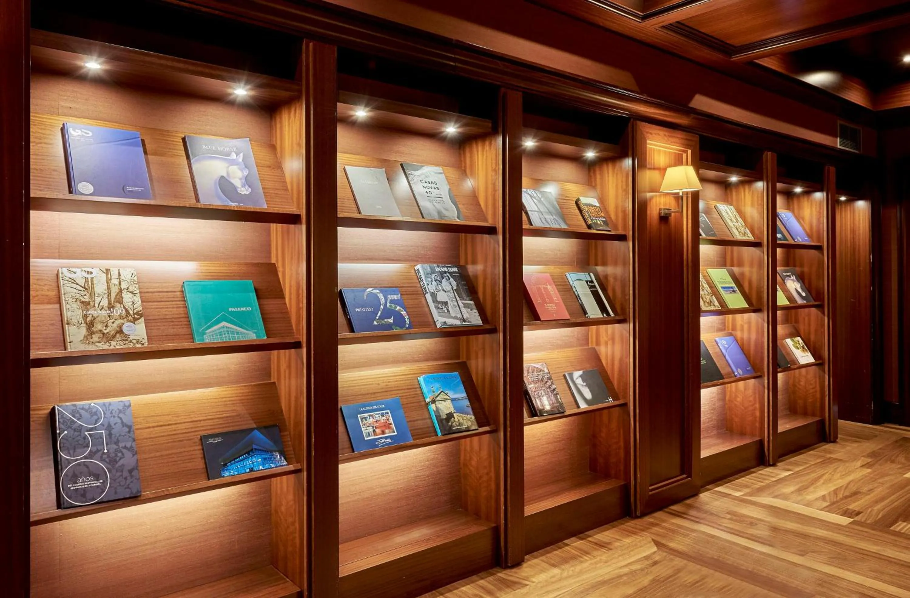 Lobby or reception in NH Collection A Coruña Finisterre