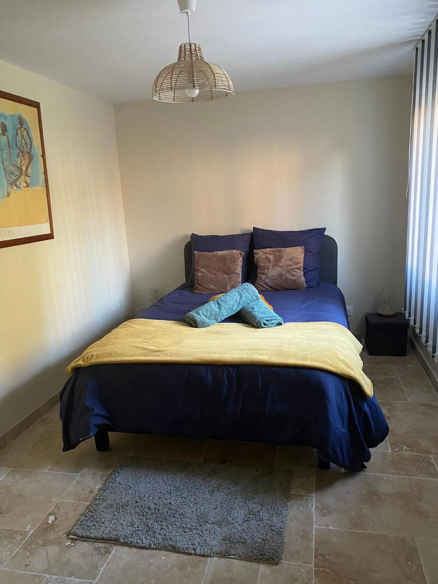 Bed in L échappée belle