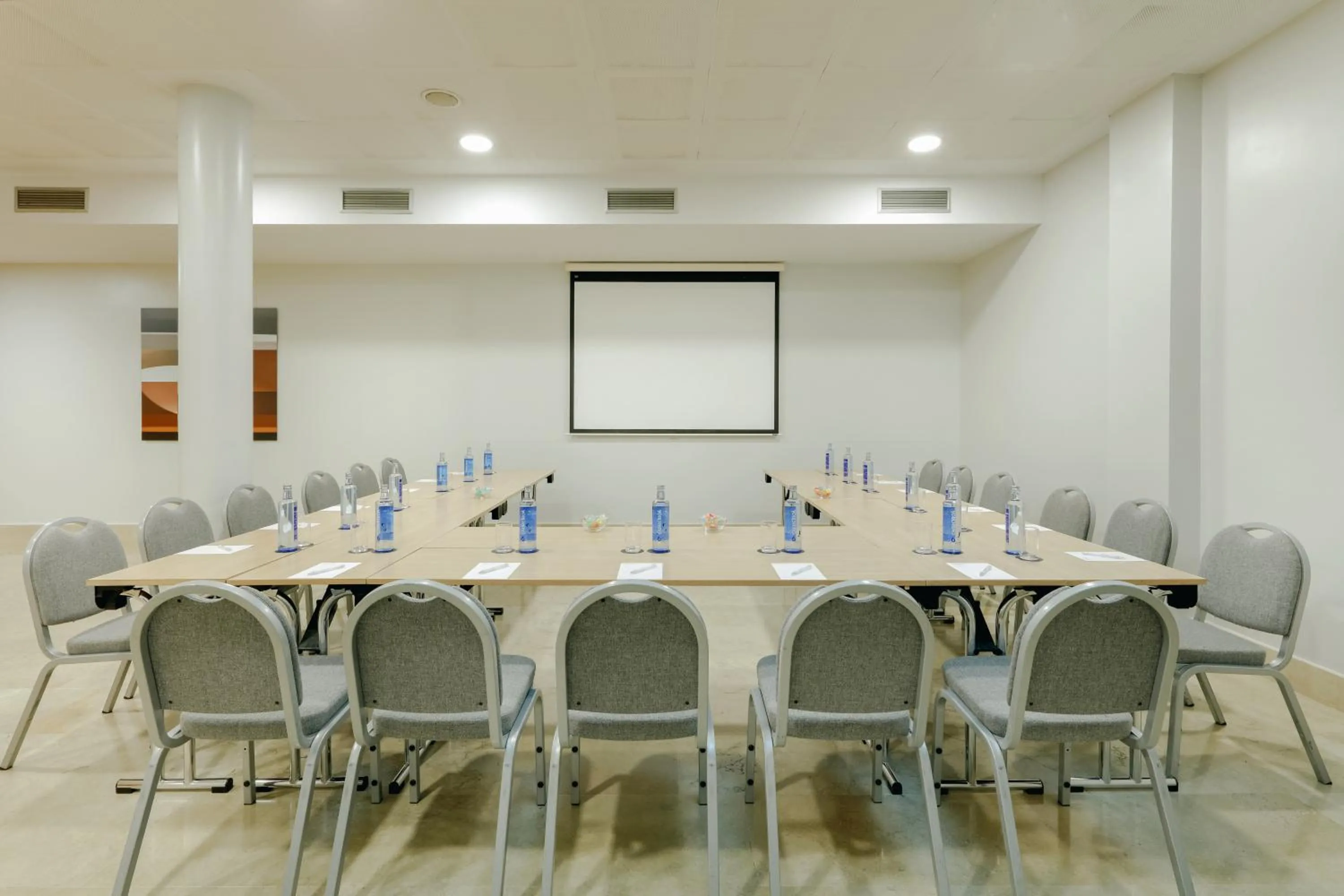 Meeting/conference room in Hotel Antik San Sebastián