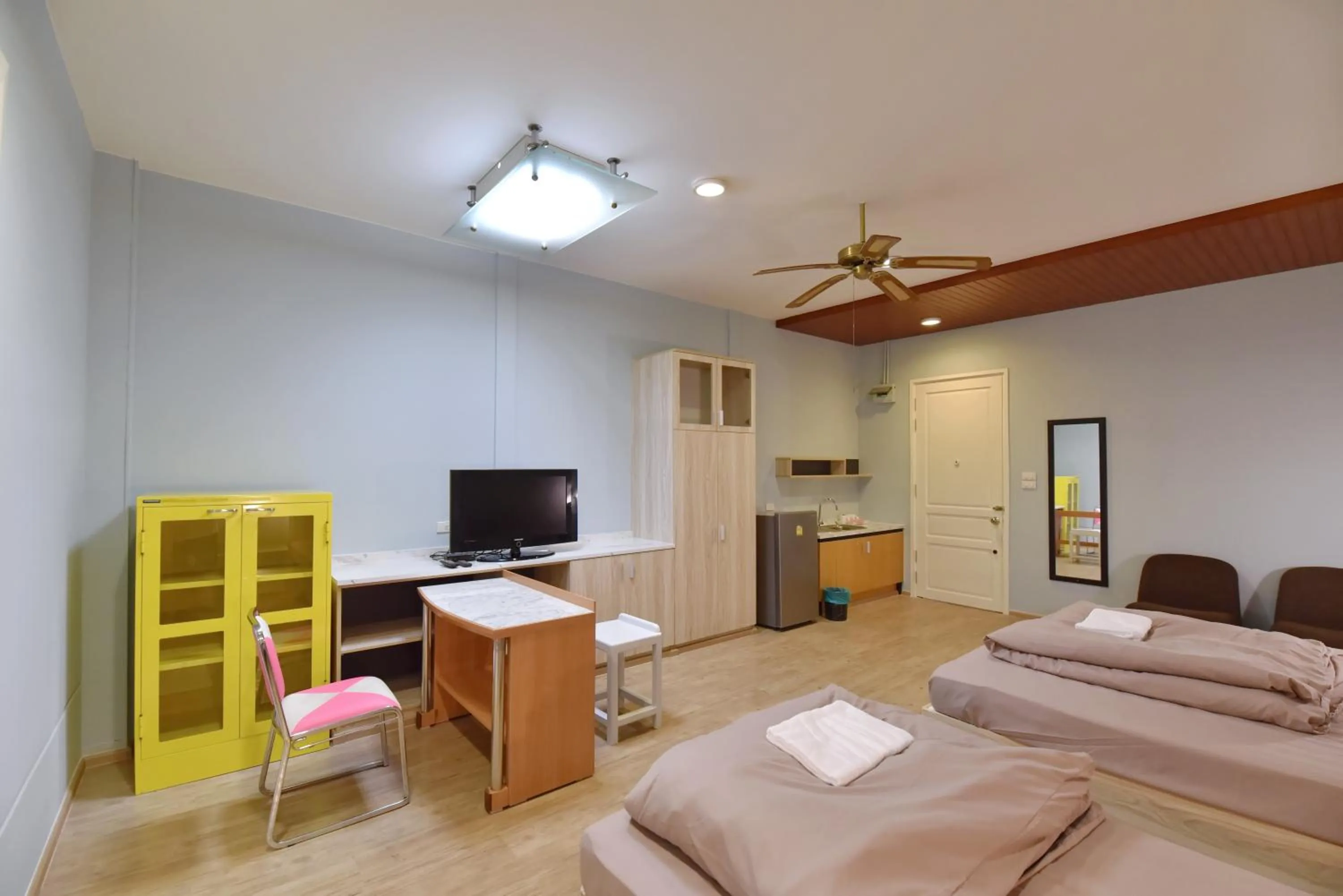 Bedroom, Bed in 97 Merryland Apartments & Hotel