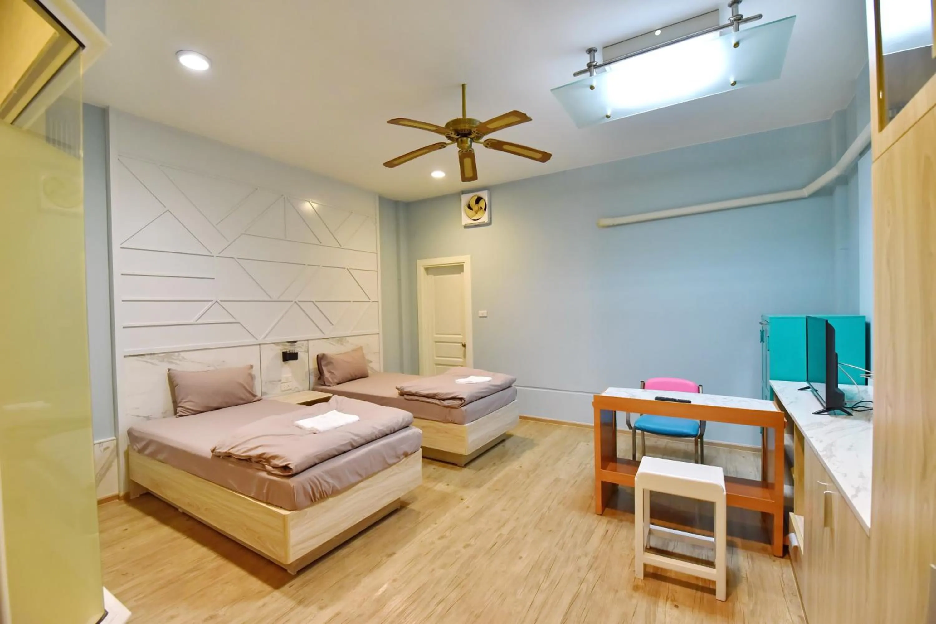 Bedroom, Bed in 97 Merryland Apartments & Hotel