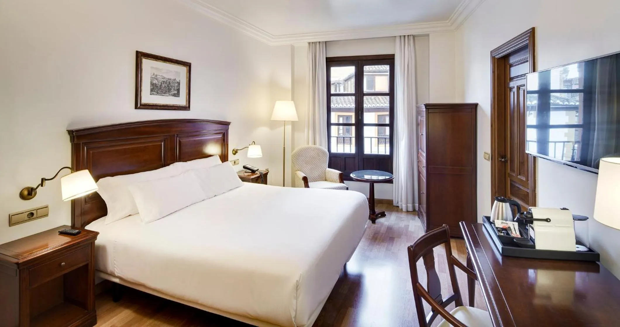 Photo of the whole room, Bed in Sercotel Palacio de los Gamboa