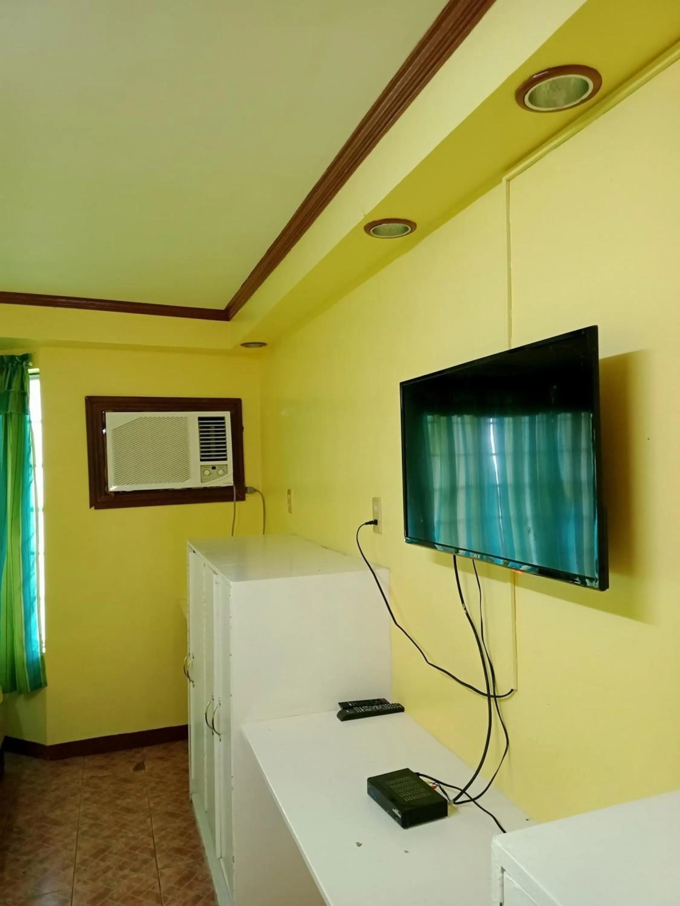 TV and multimedia in La Vista Pansol Resort Complex by RedDoorz