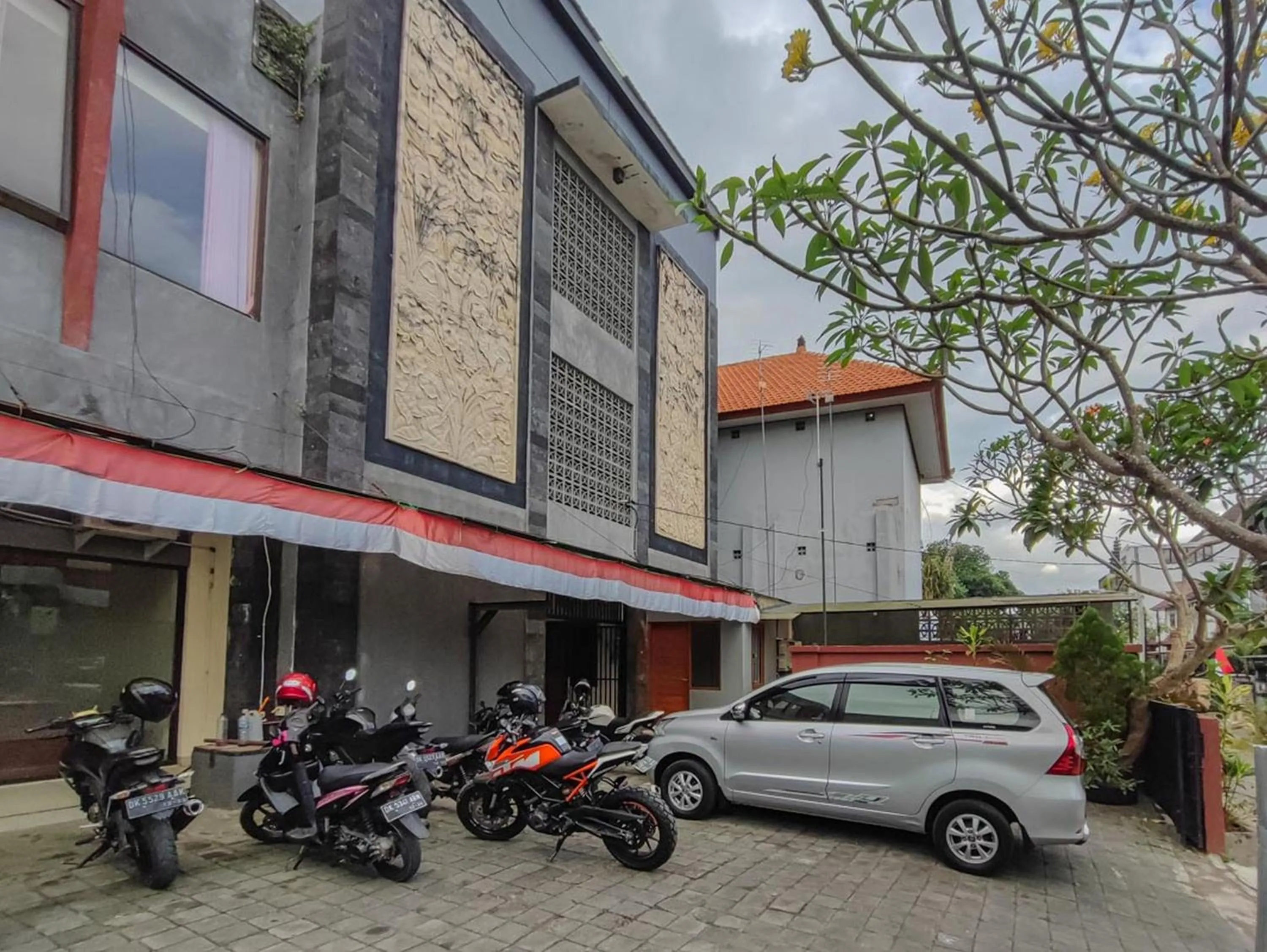 Parking in KoolKost @ Gatot Subroto Timur Denpasar