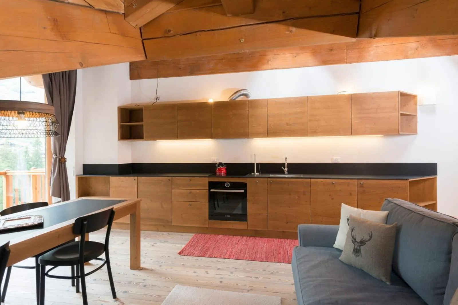 Dining area in Appartamento Jardin des Alpes.