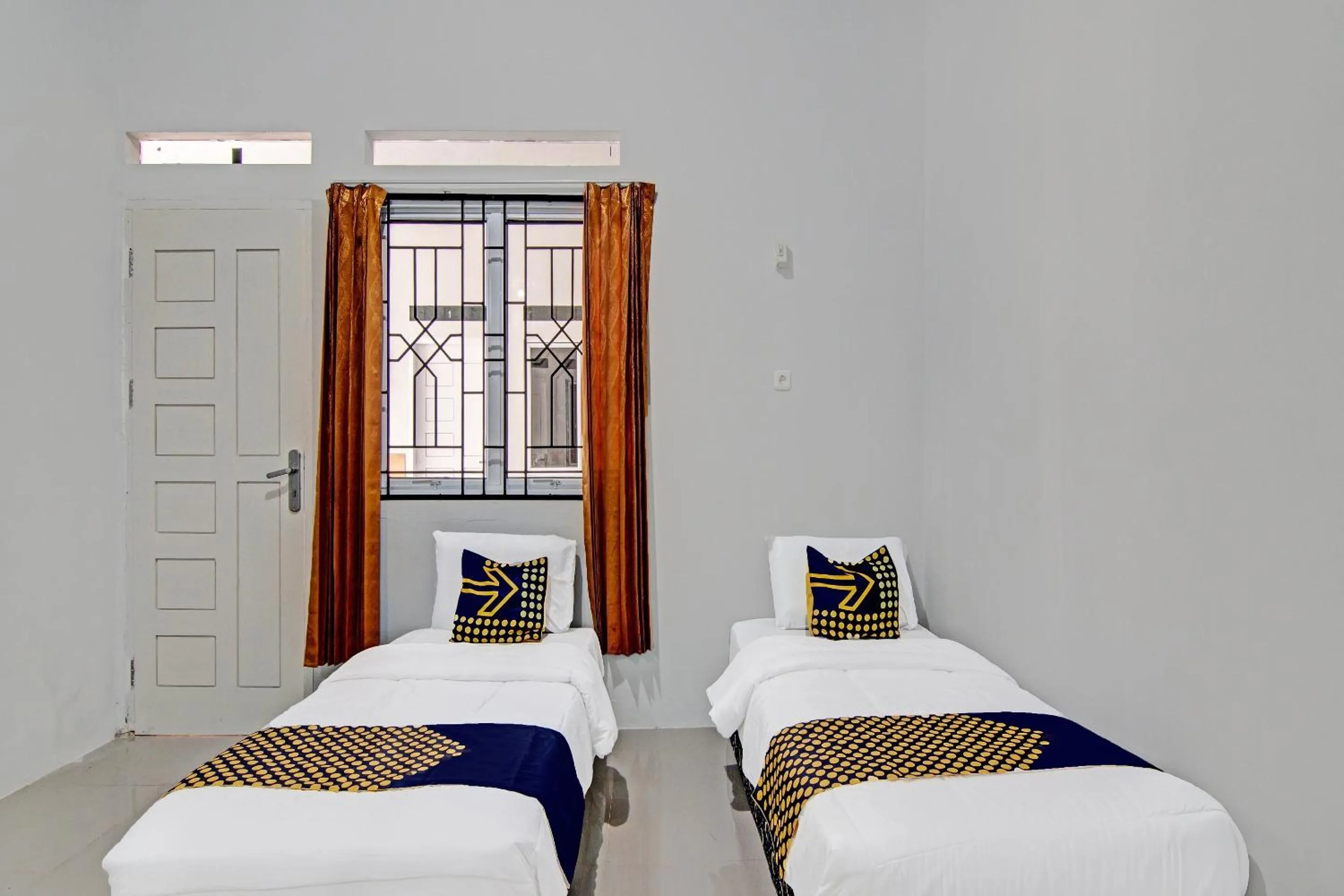 Bedroom, Bed in Hotel O Rumah Singgah Kinaya Syariah