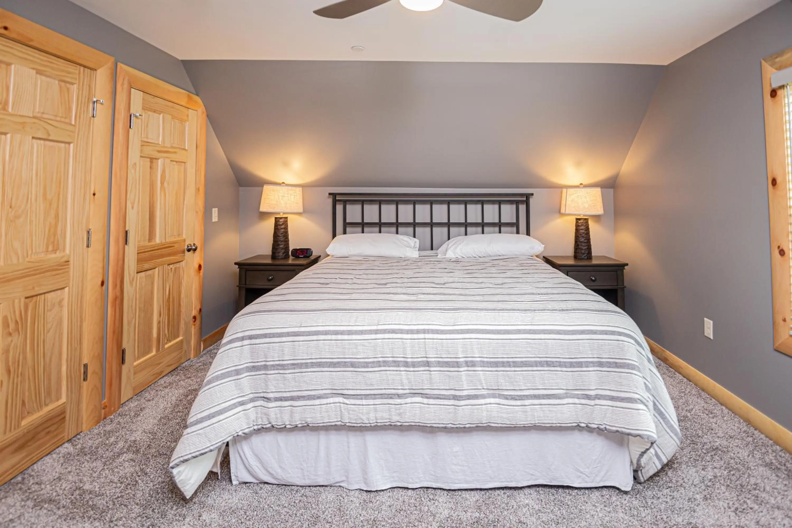 Property building, Bed in Space Mountain