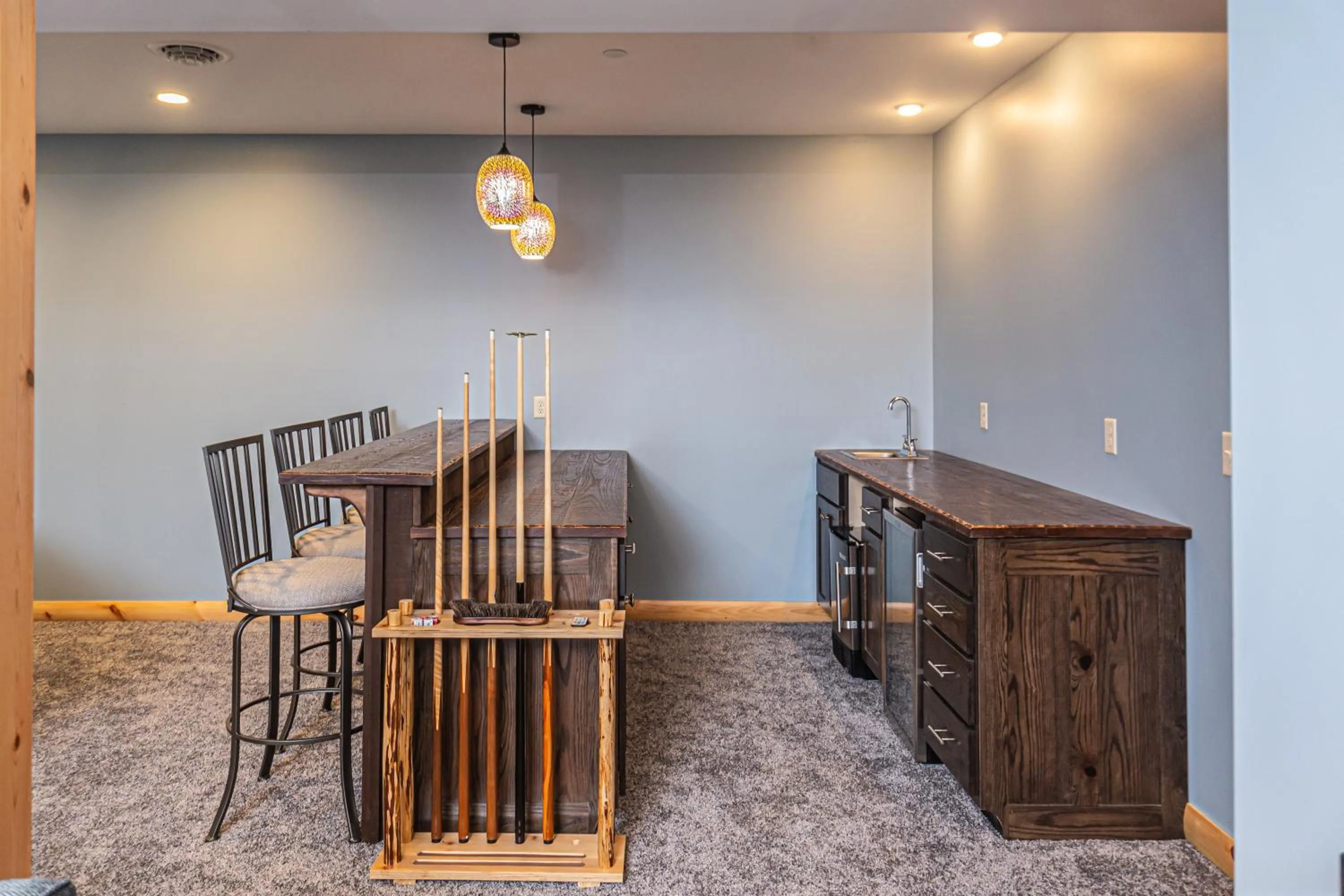 Property building in Space Mountain