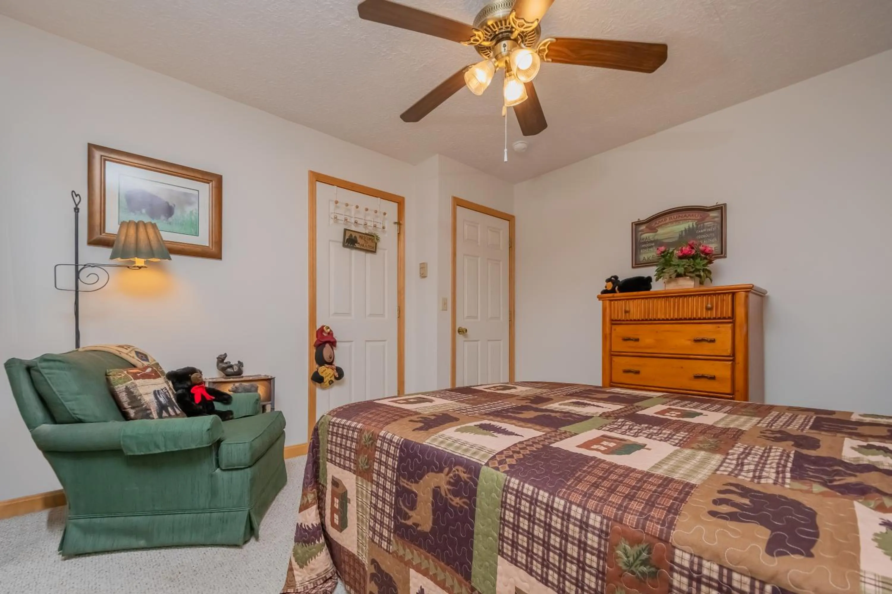 Property building, Bed in Heart and Soul