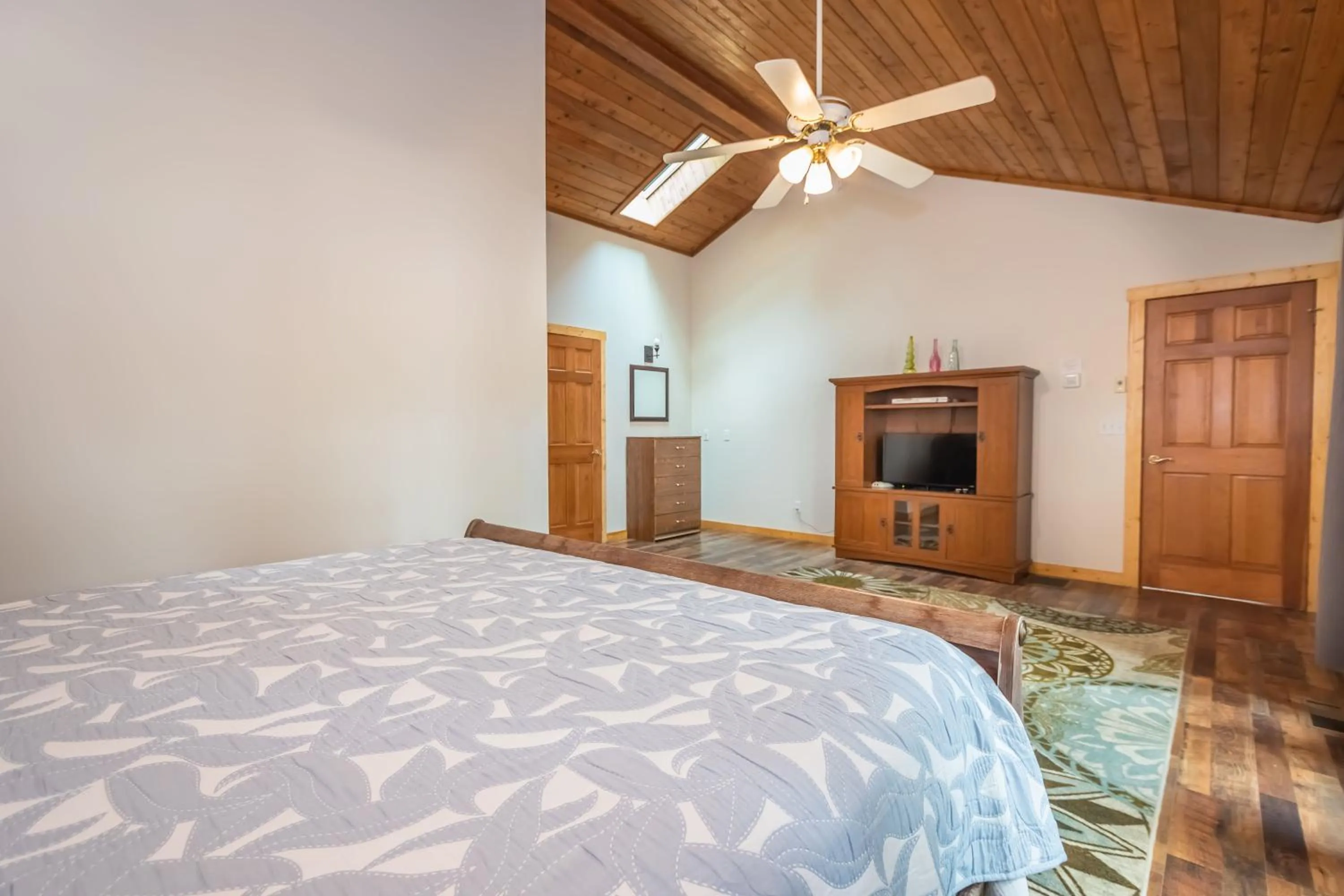 Bed in Over the Rainbow