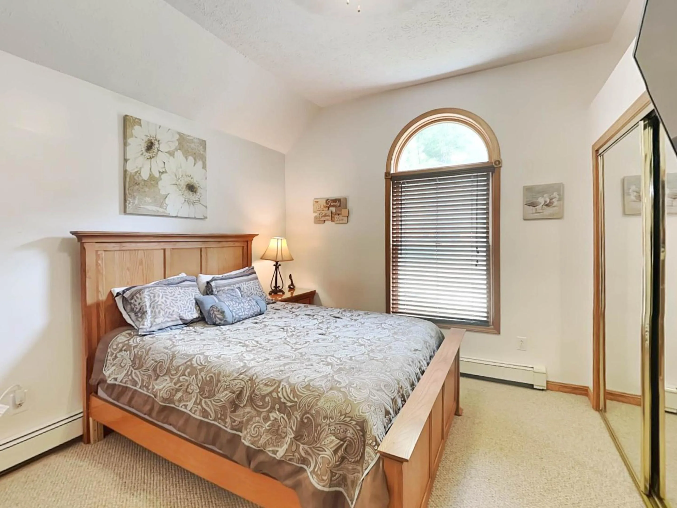 Bed in Beautiful Adventure