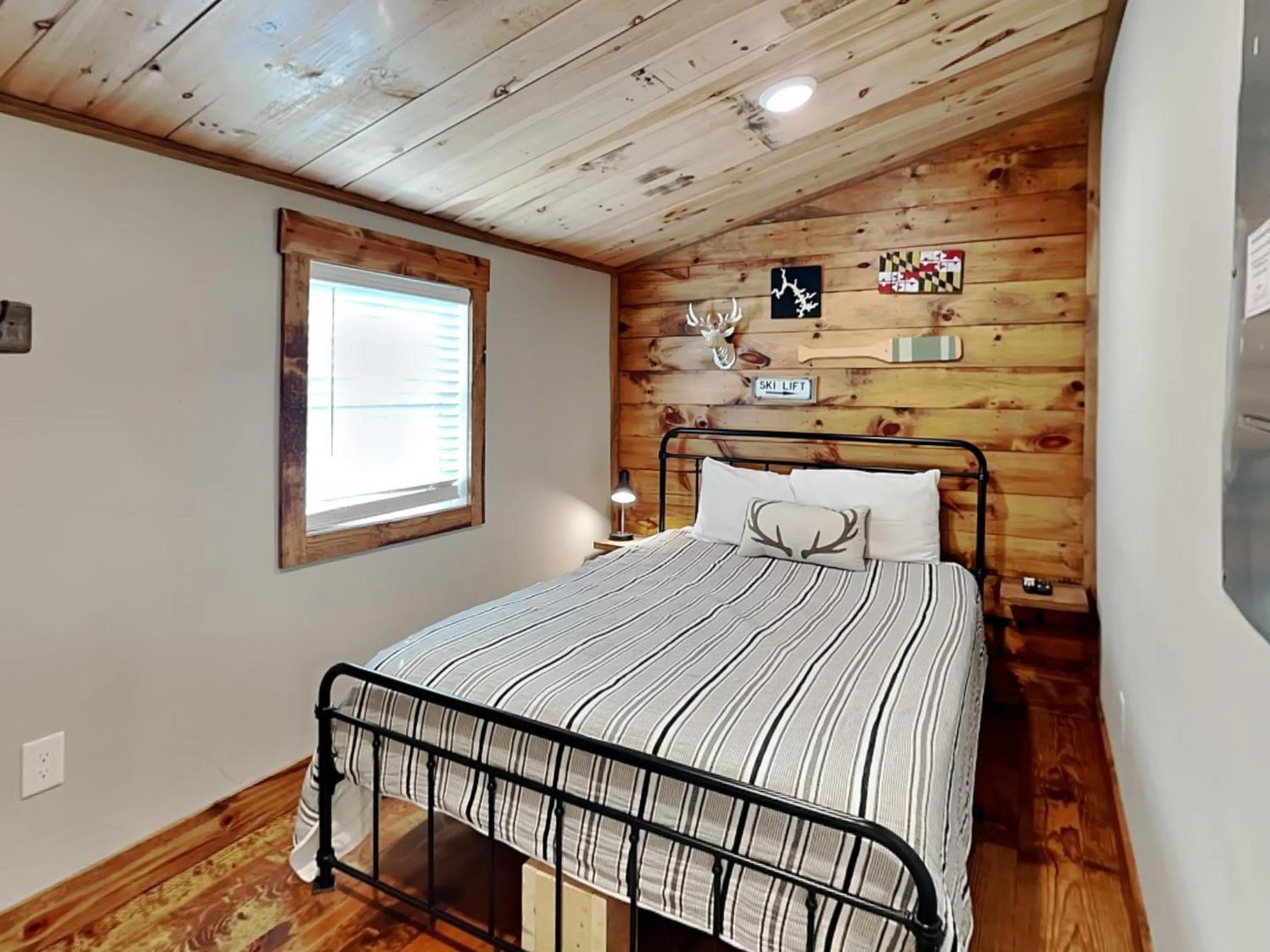 Bed in Kare Bear Cabin