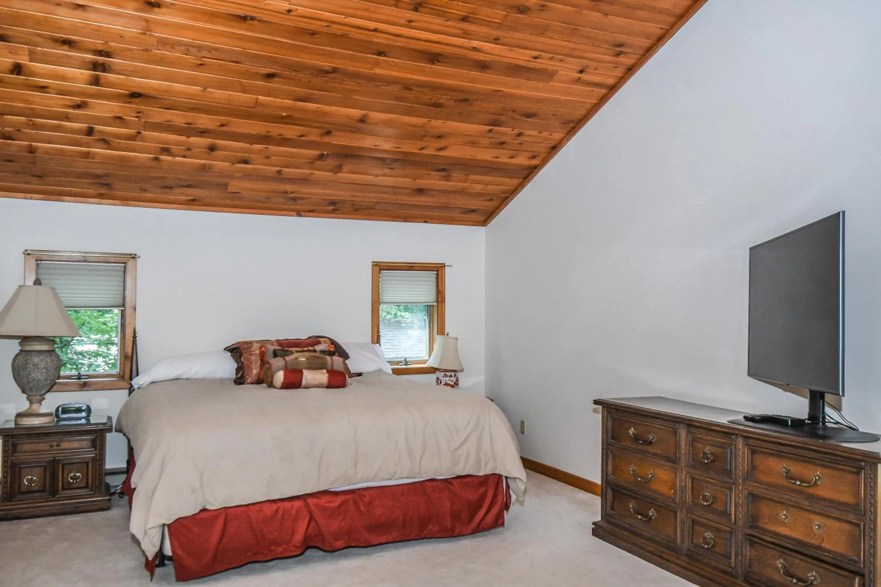 Property building, Bed in Slip Away Chalet