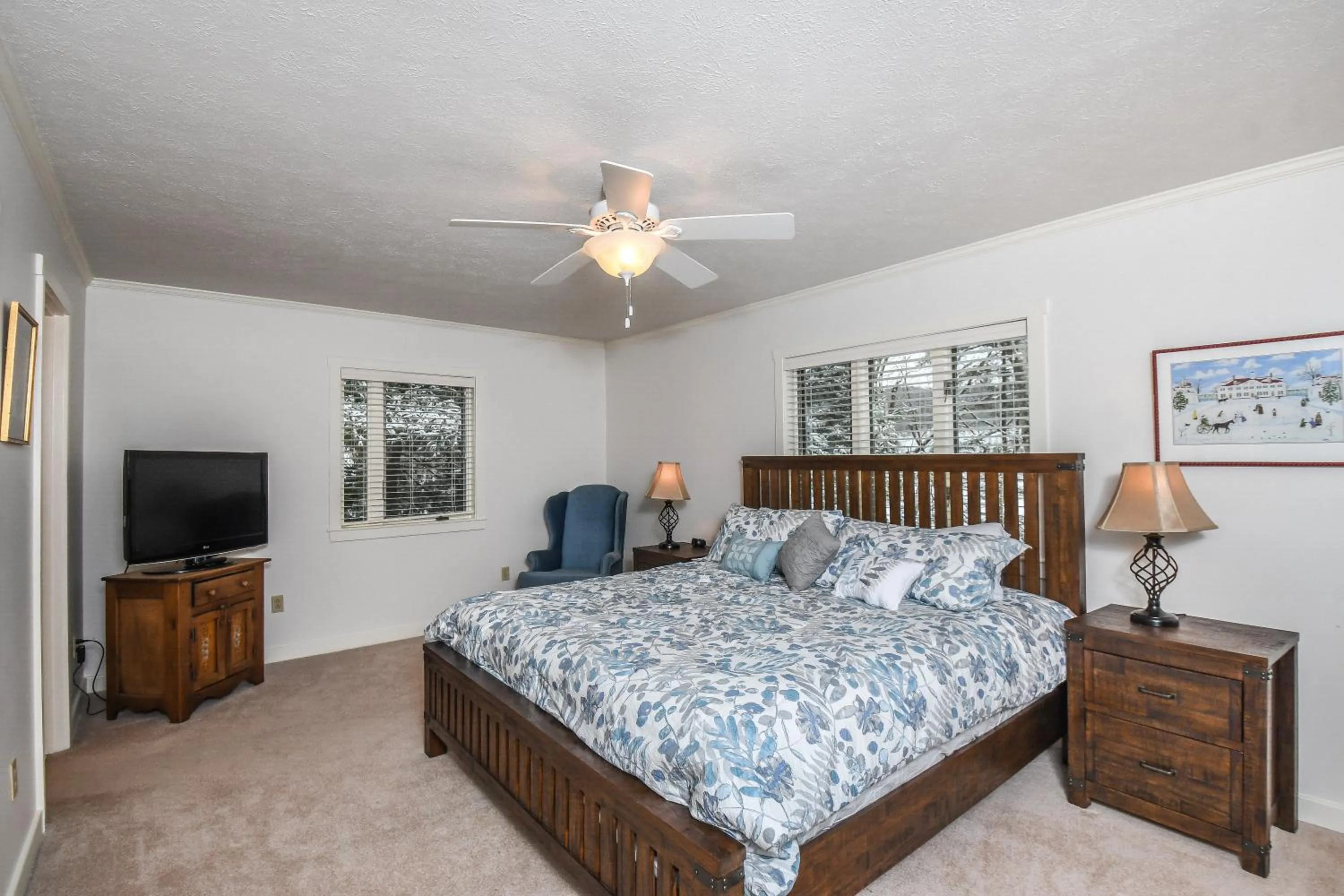 Bed in Shelby-on-the-Lake