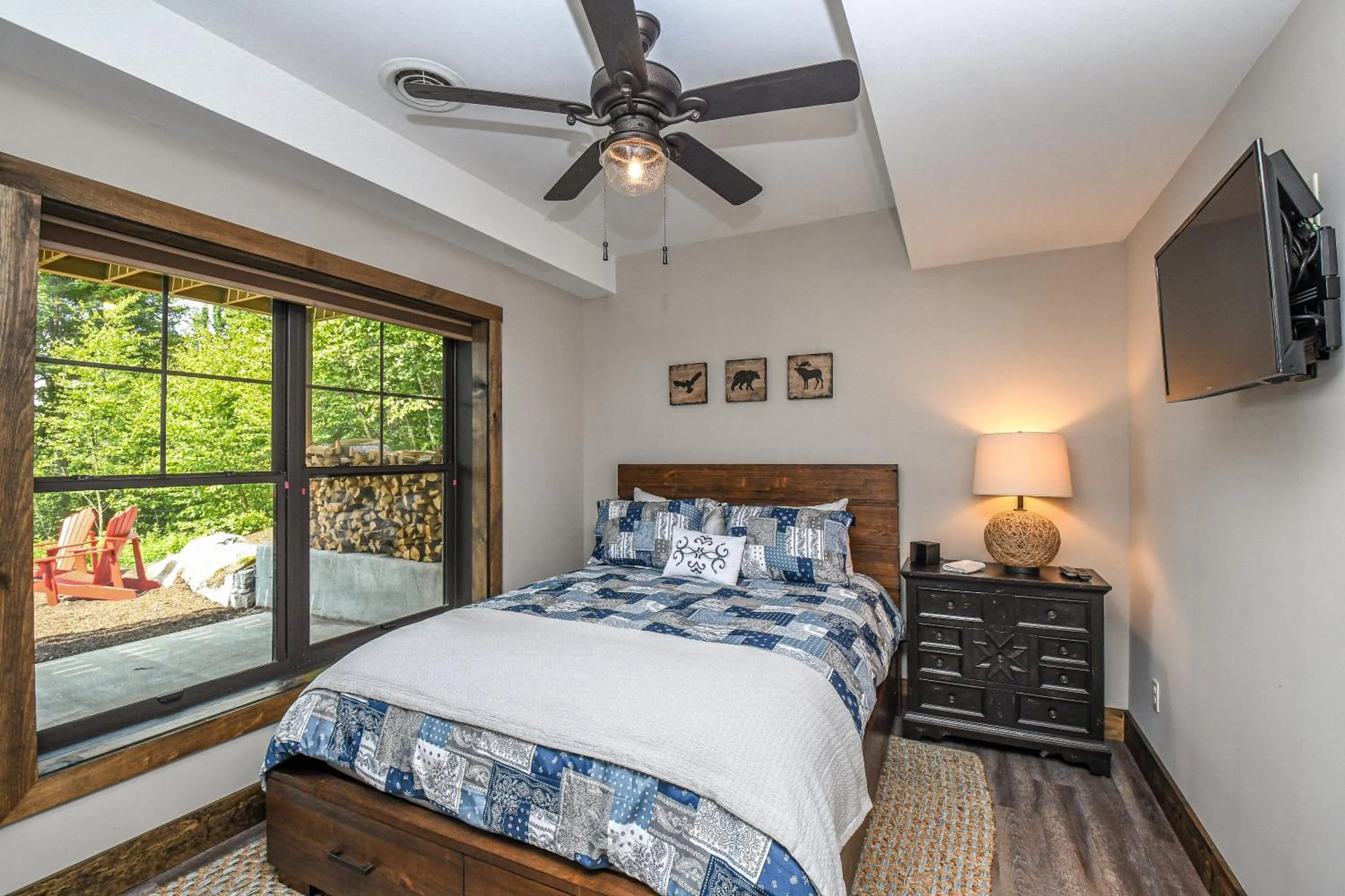 Property building, Bed in Above it All