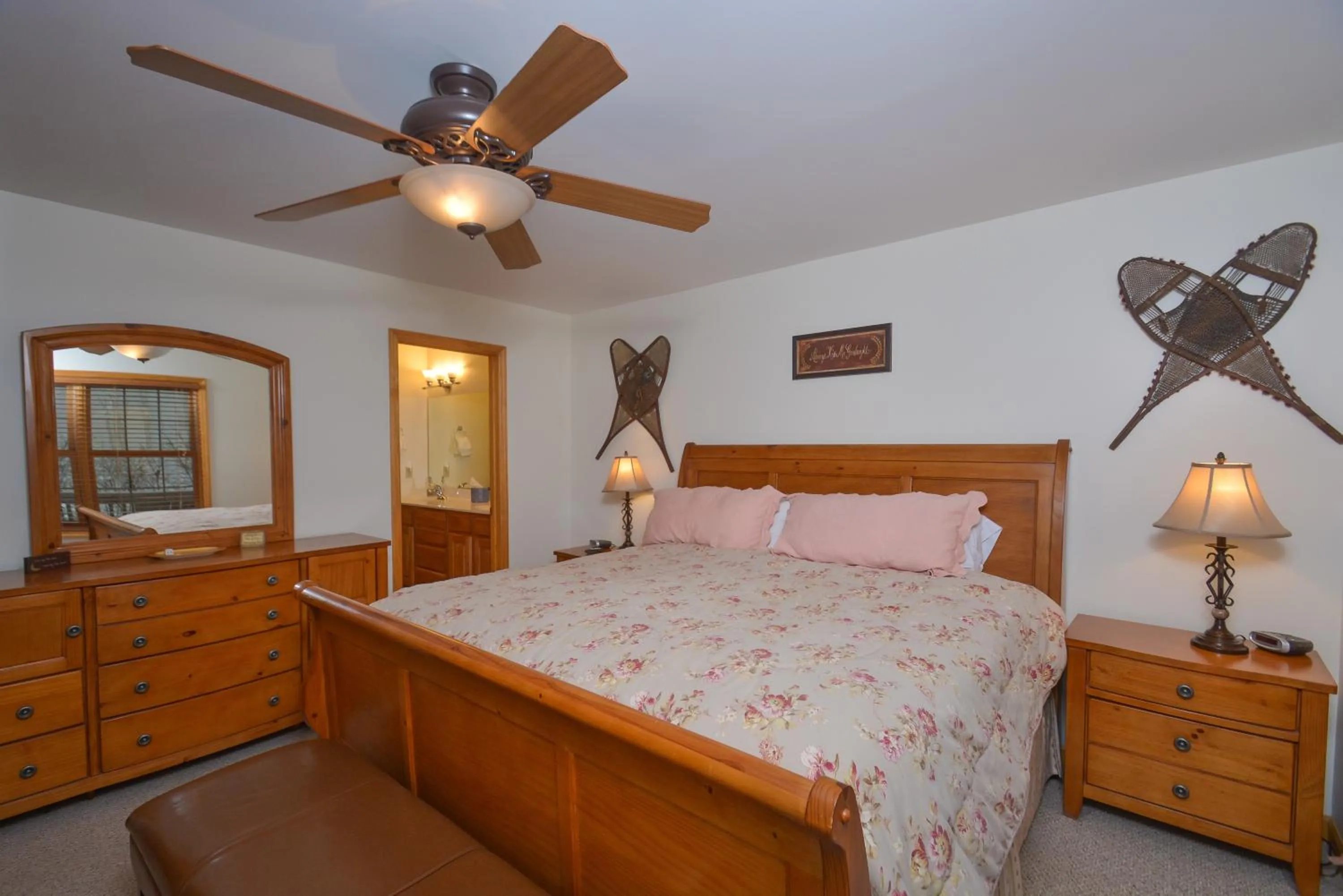 Property building, Bed in Sparkys Lodge