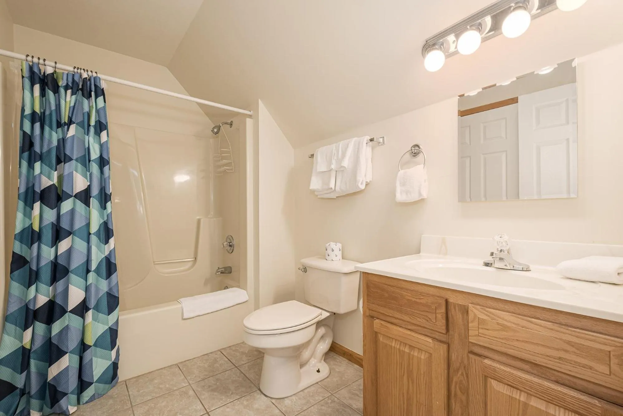 Property building in Duck Cove at Wisp