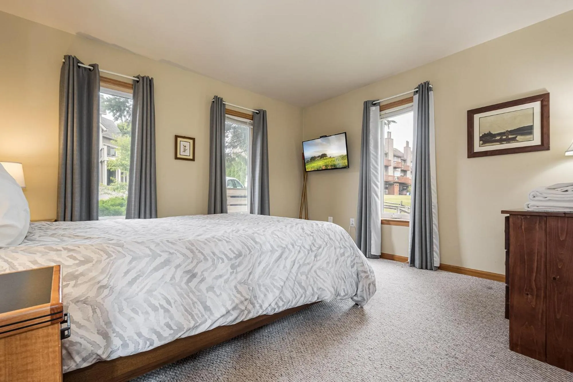 Property building, Bed in Duck Cove at Wisp