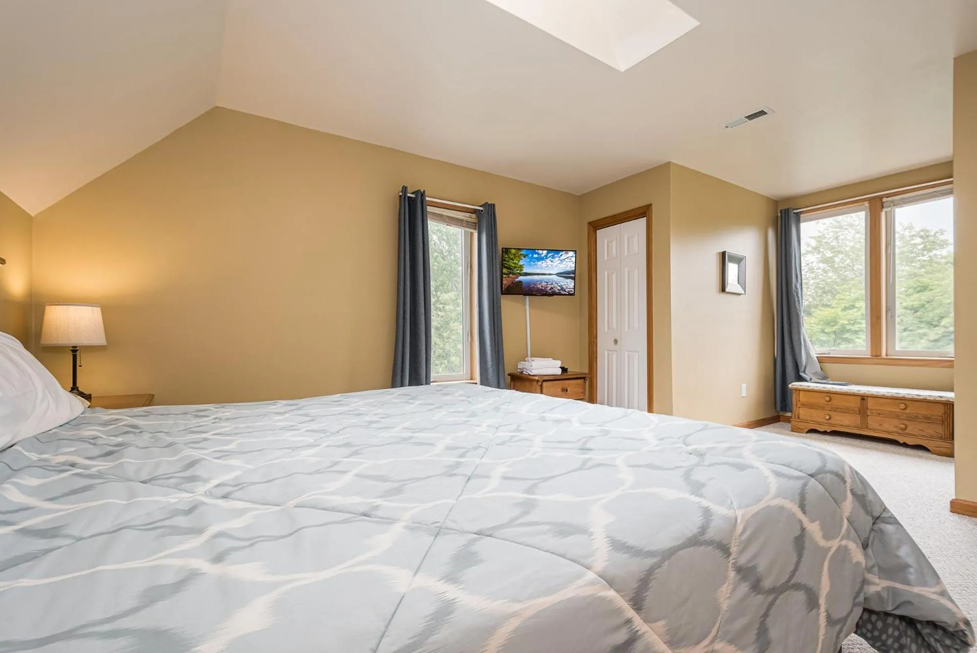 Property building, Bed in Duck Cove at Wisp