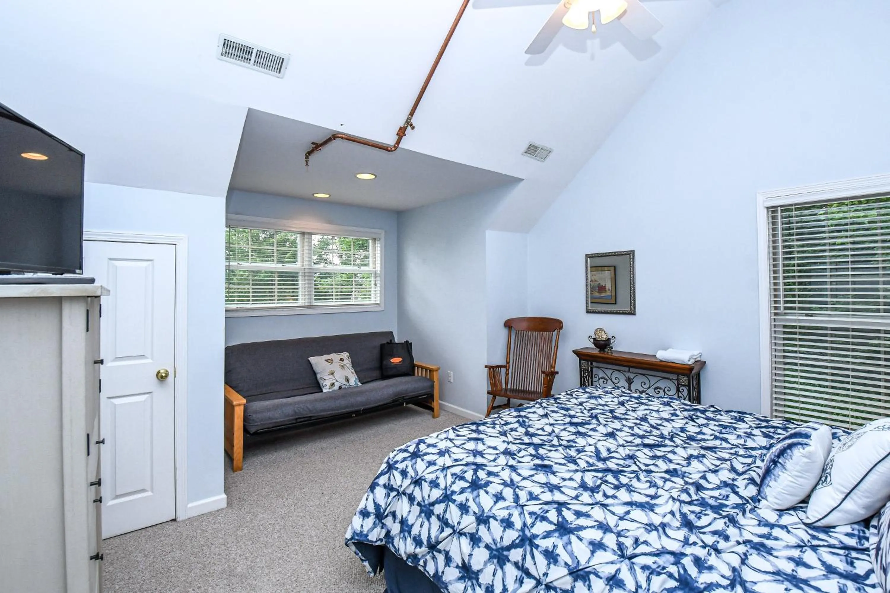 Property building, Bed in Castle in the Sky