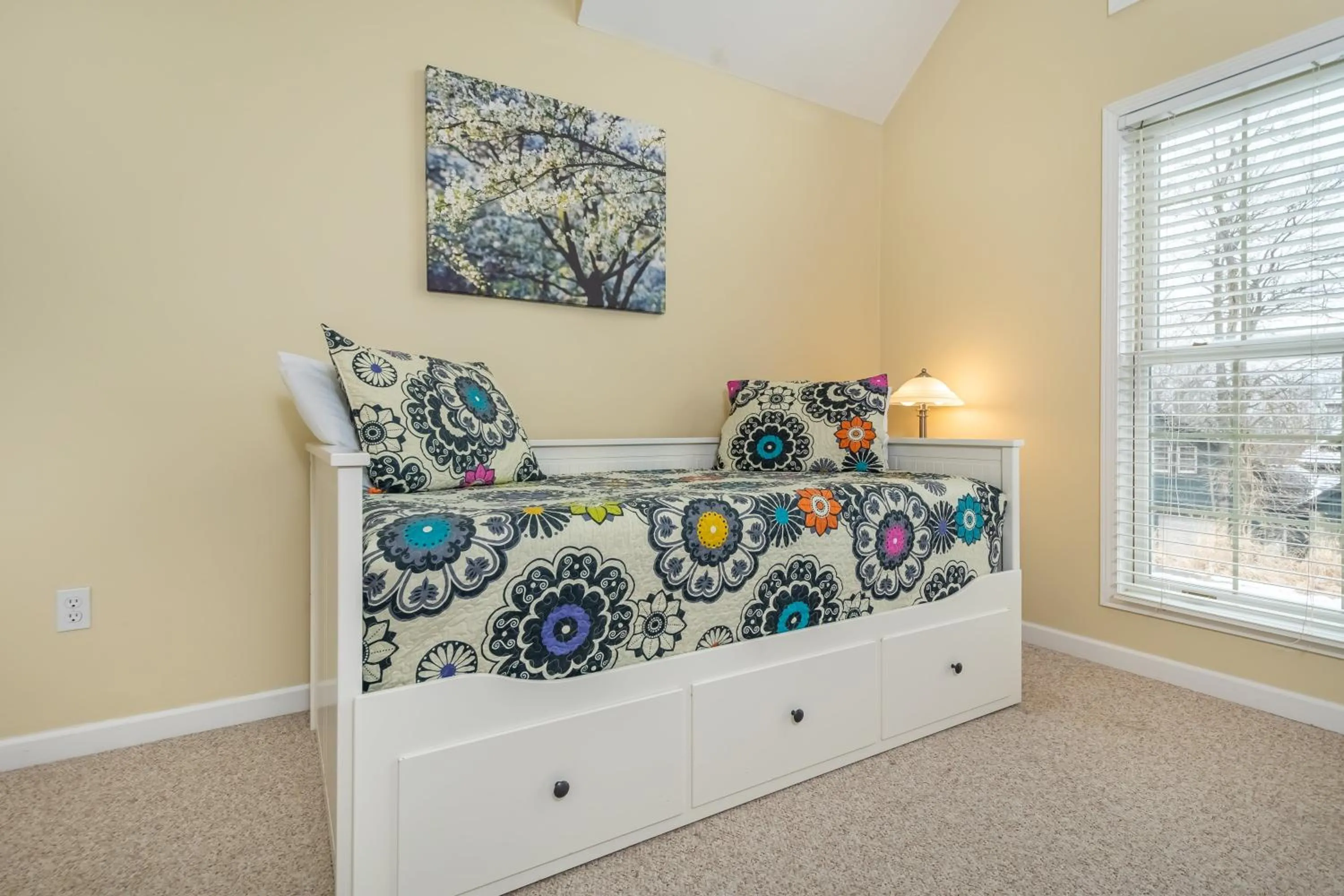 Property building, Bed in Castle in the Sky