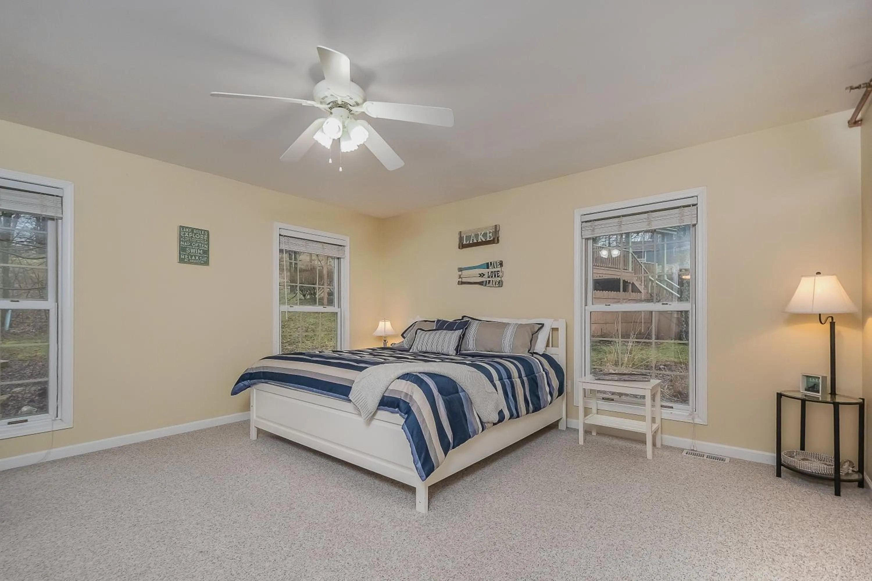 Property building, Bed in Castle in the Sky