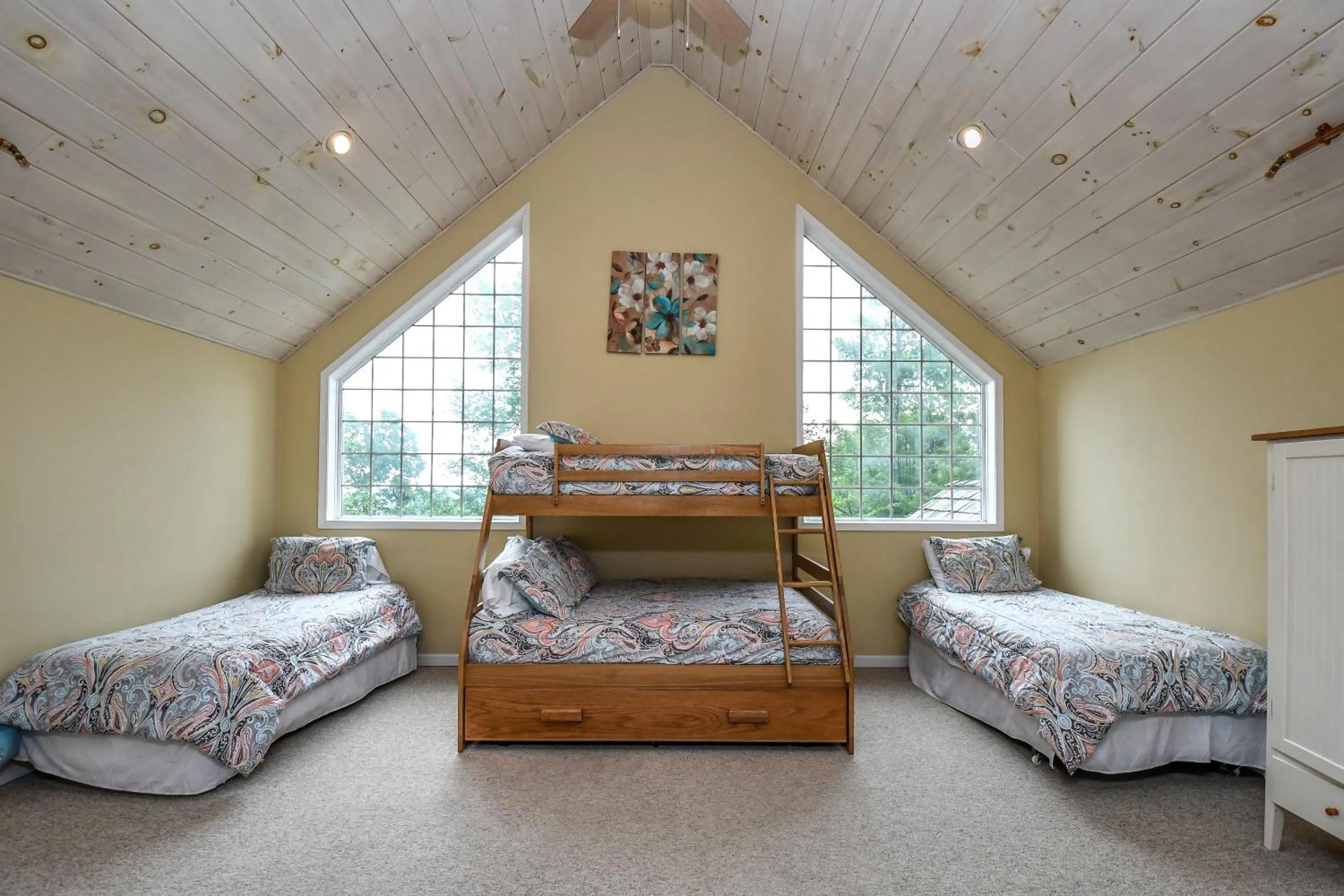 Property building, Bed in Castle in the Sky