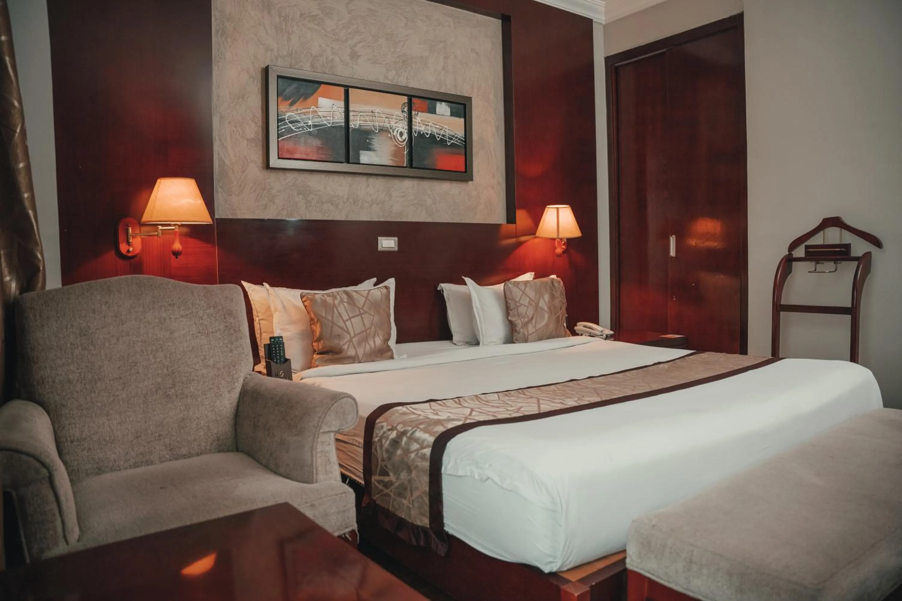 Bed in Sidra International Hotel