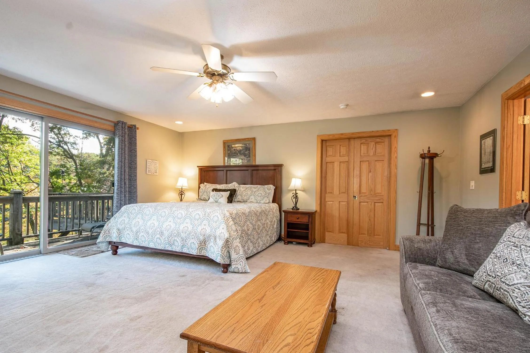 Property building, Bed in Fancy Free