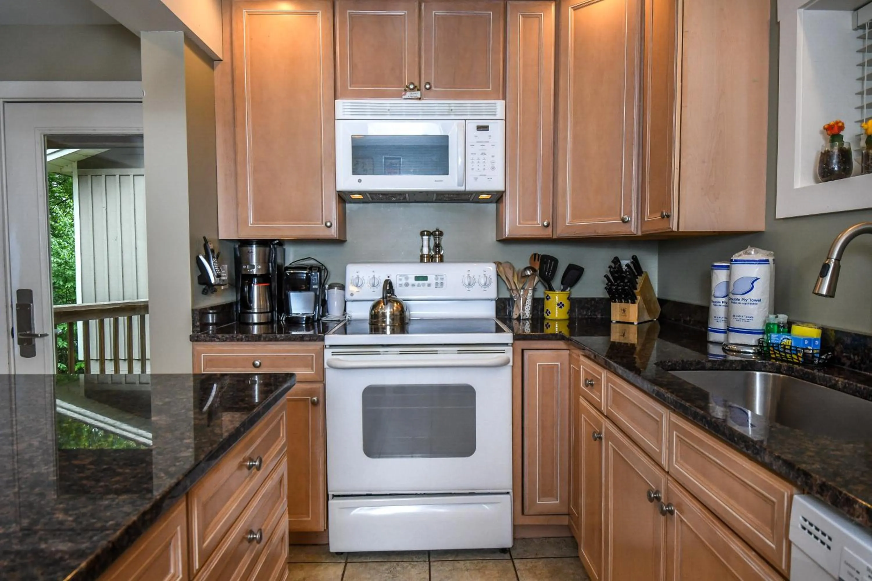 Property building in Lazy Days