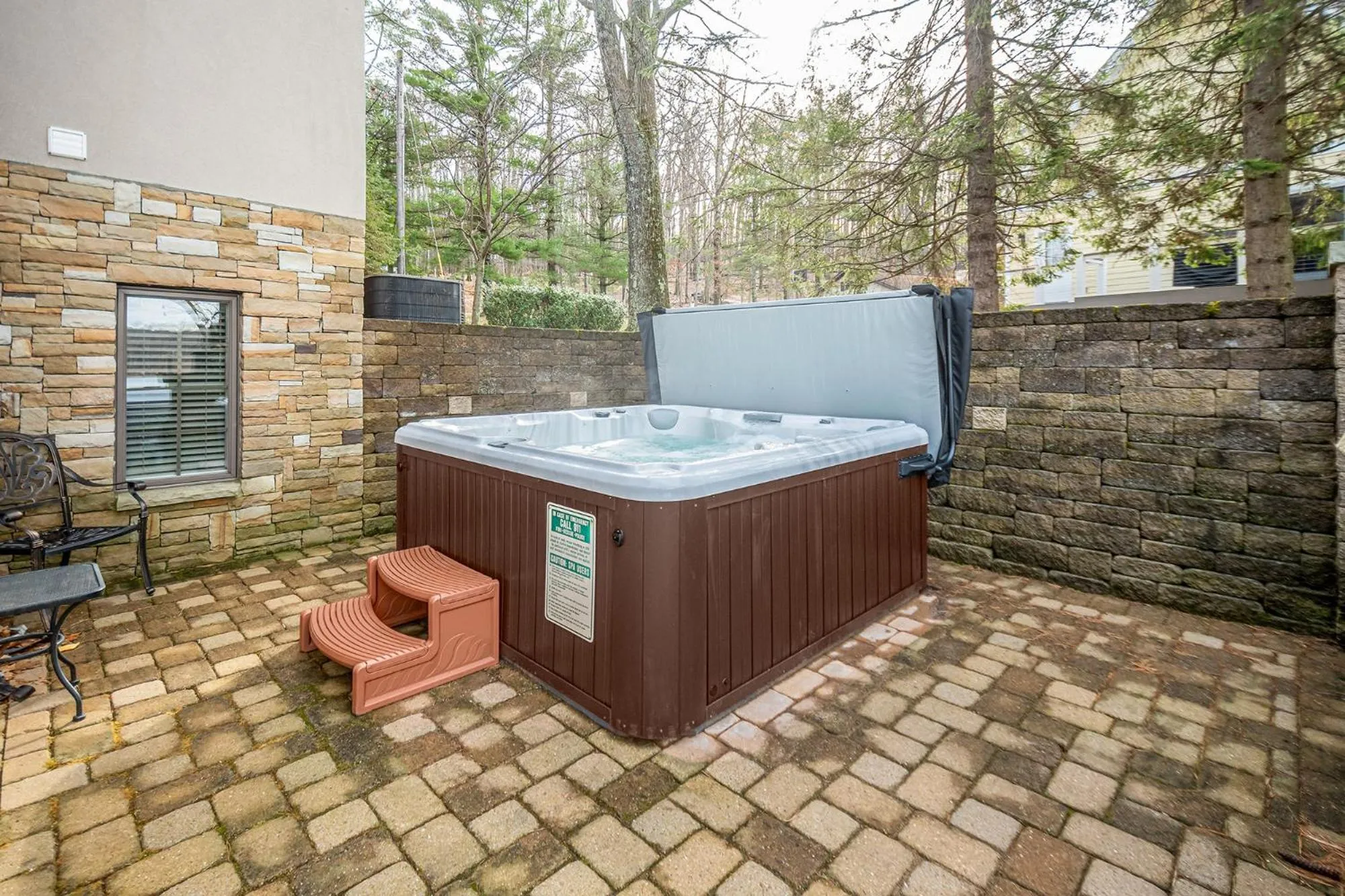 Property building in Champagne Taste