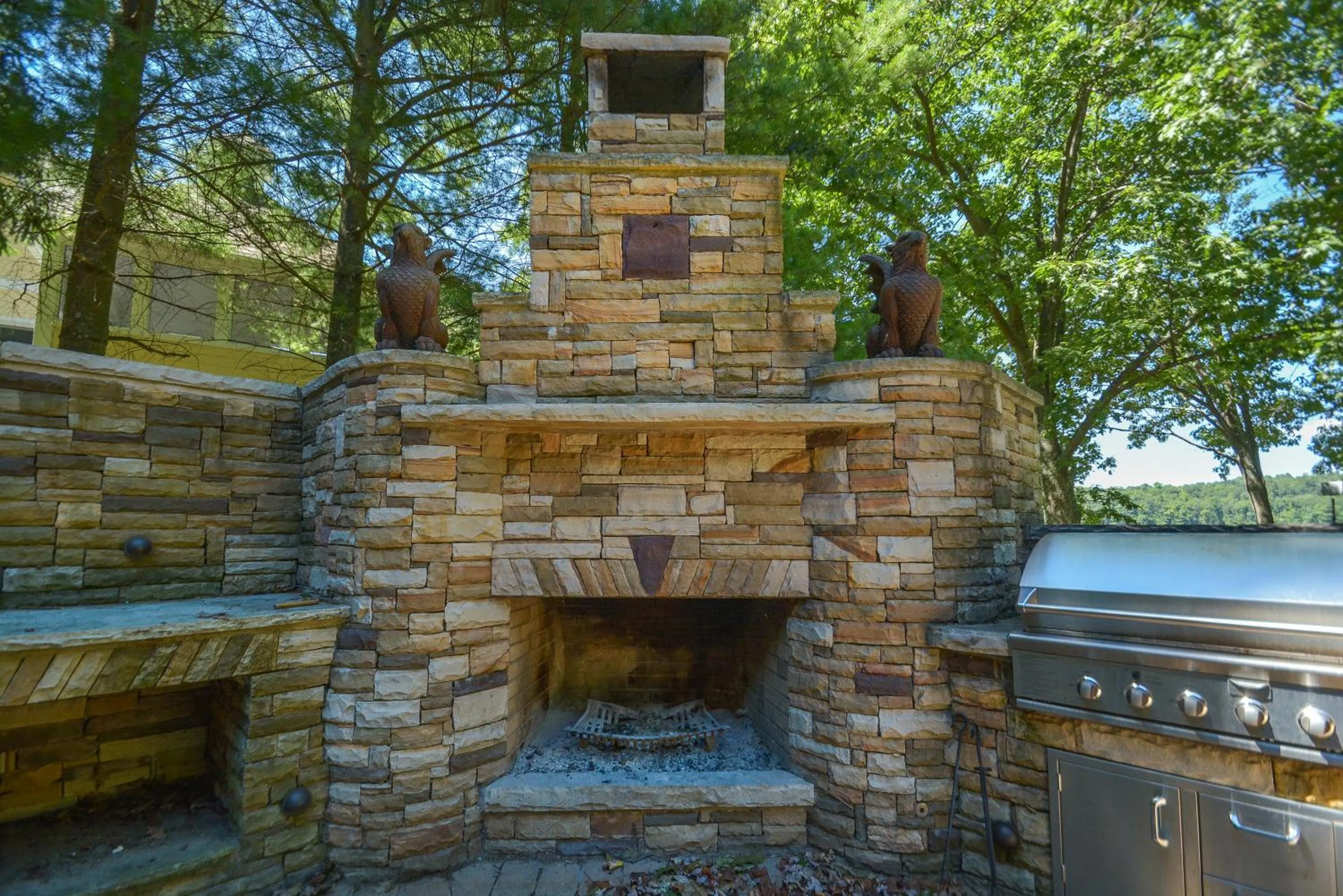 Property building in Champagne Taste