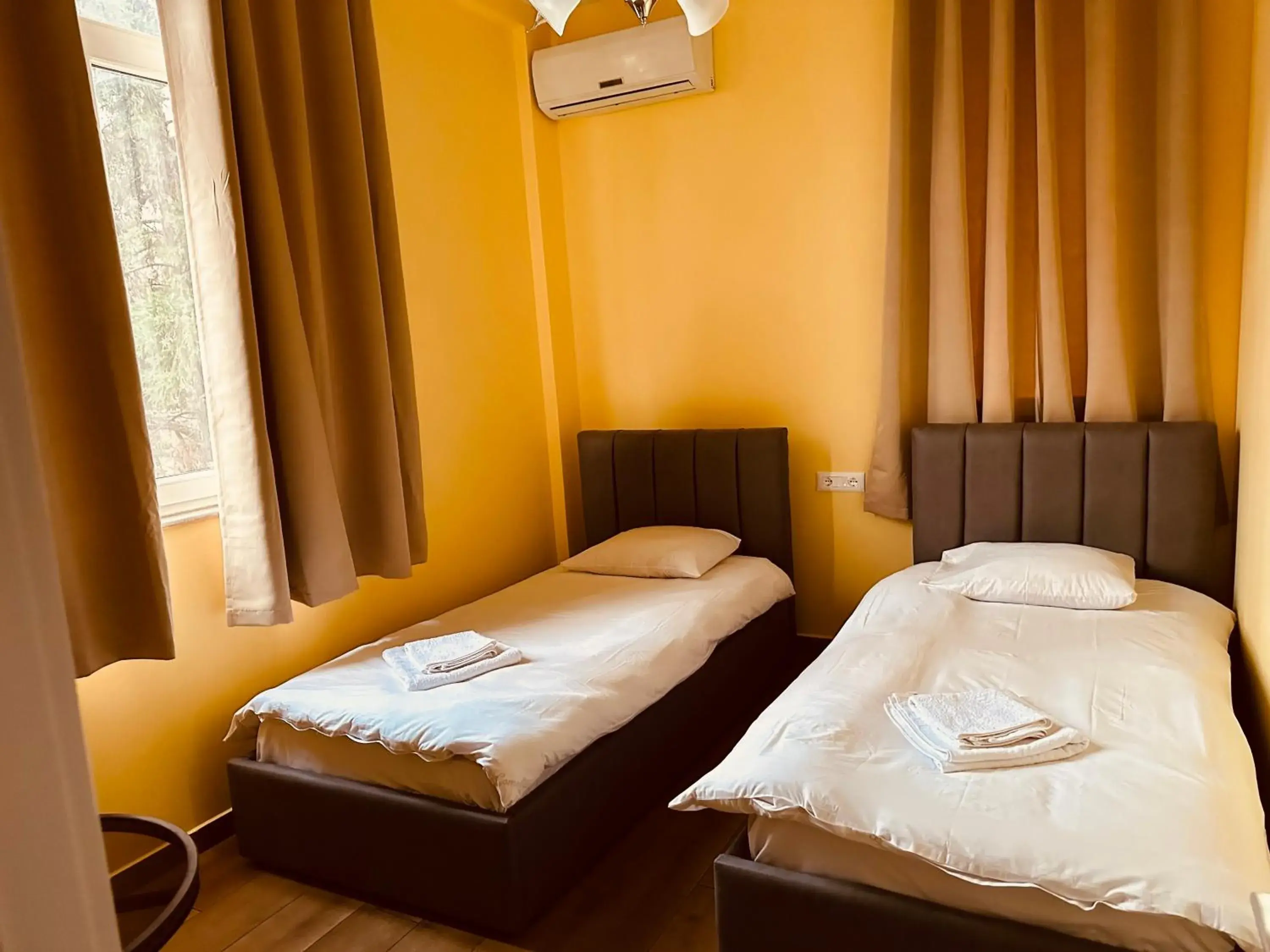 Standard Twin Room in Auto Tana Guest House Standard Twin Room in Auto Tana Guest House