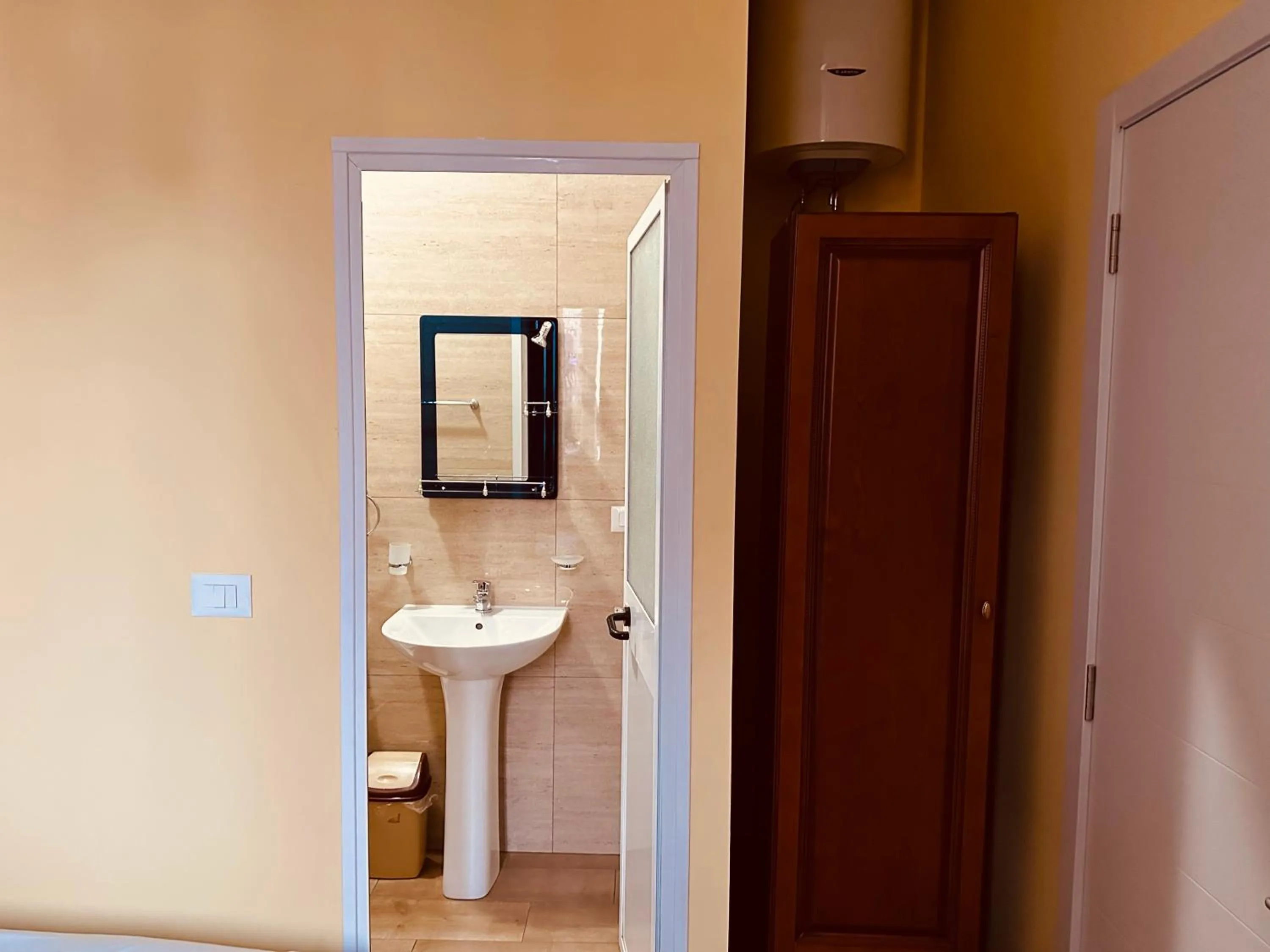 Auto Tana Guest House