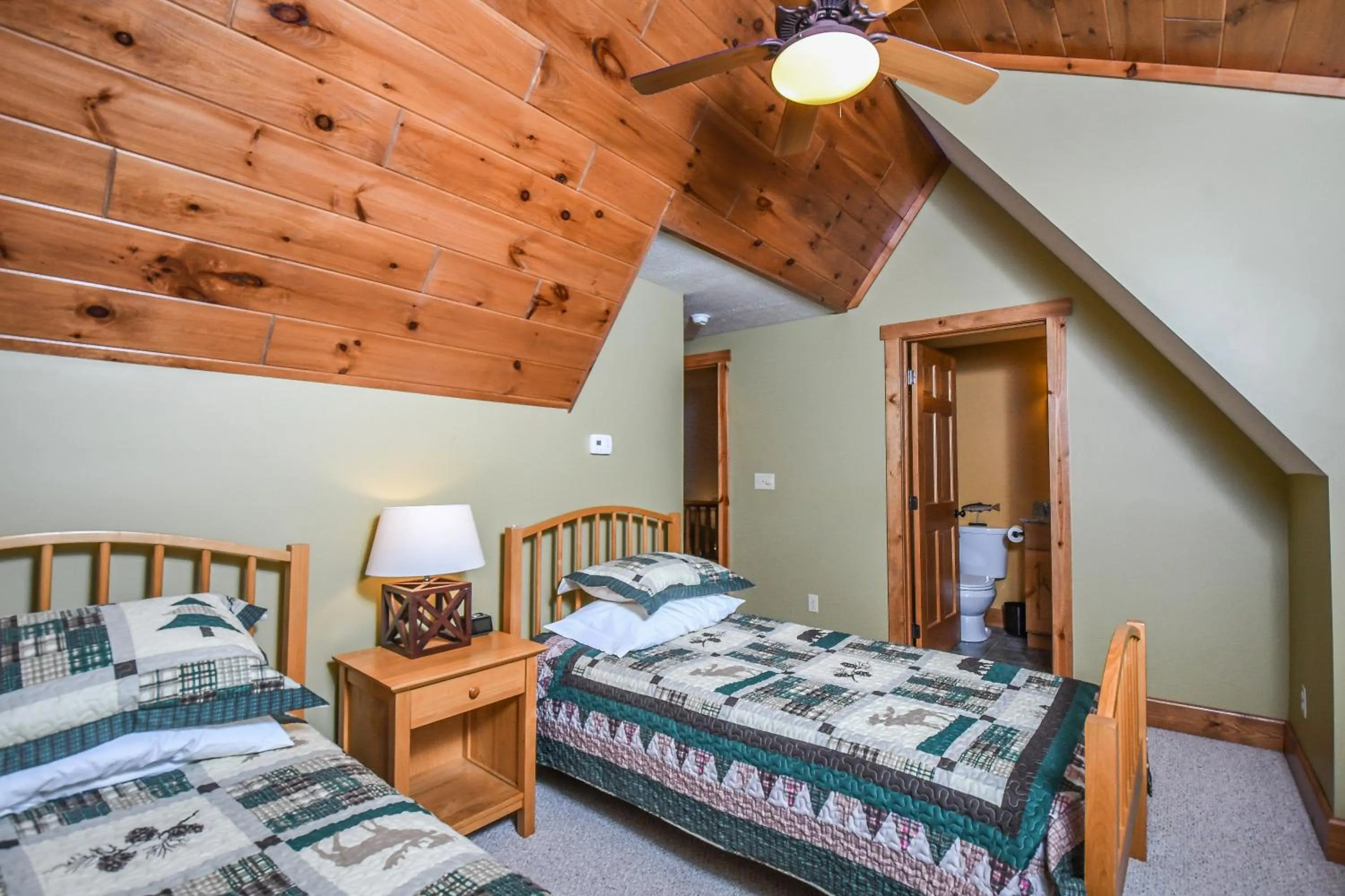 Property building, Bed in Bears Lair