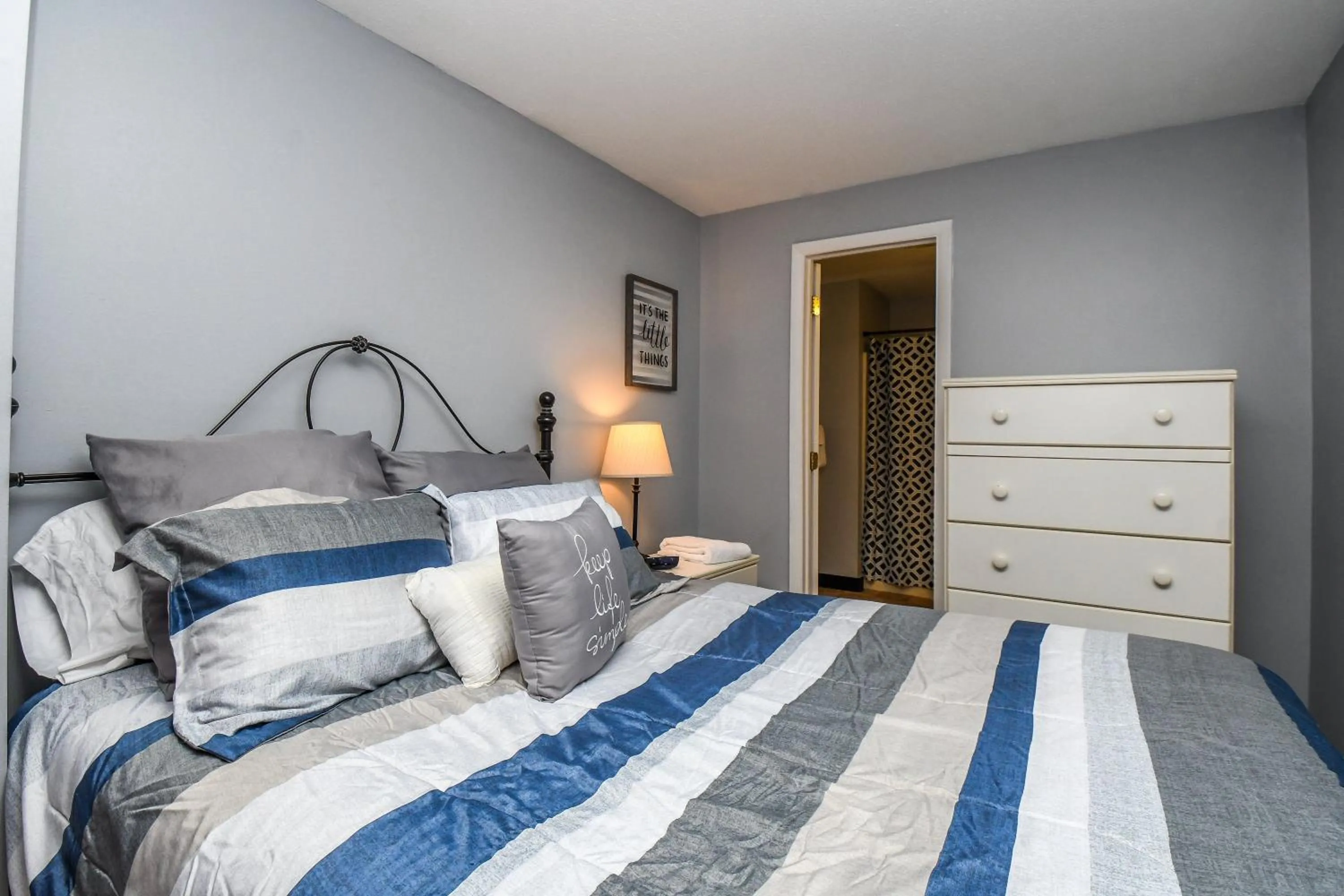 Property building, Bed in Villages of Wisp 08 Winding Way