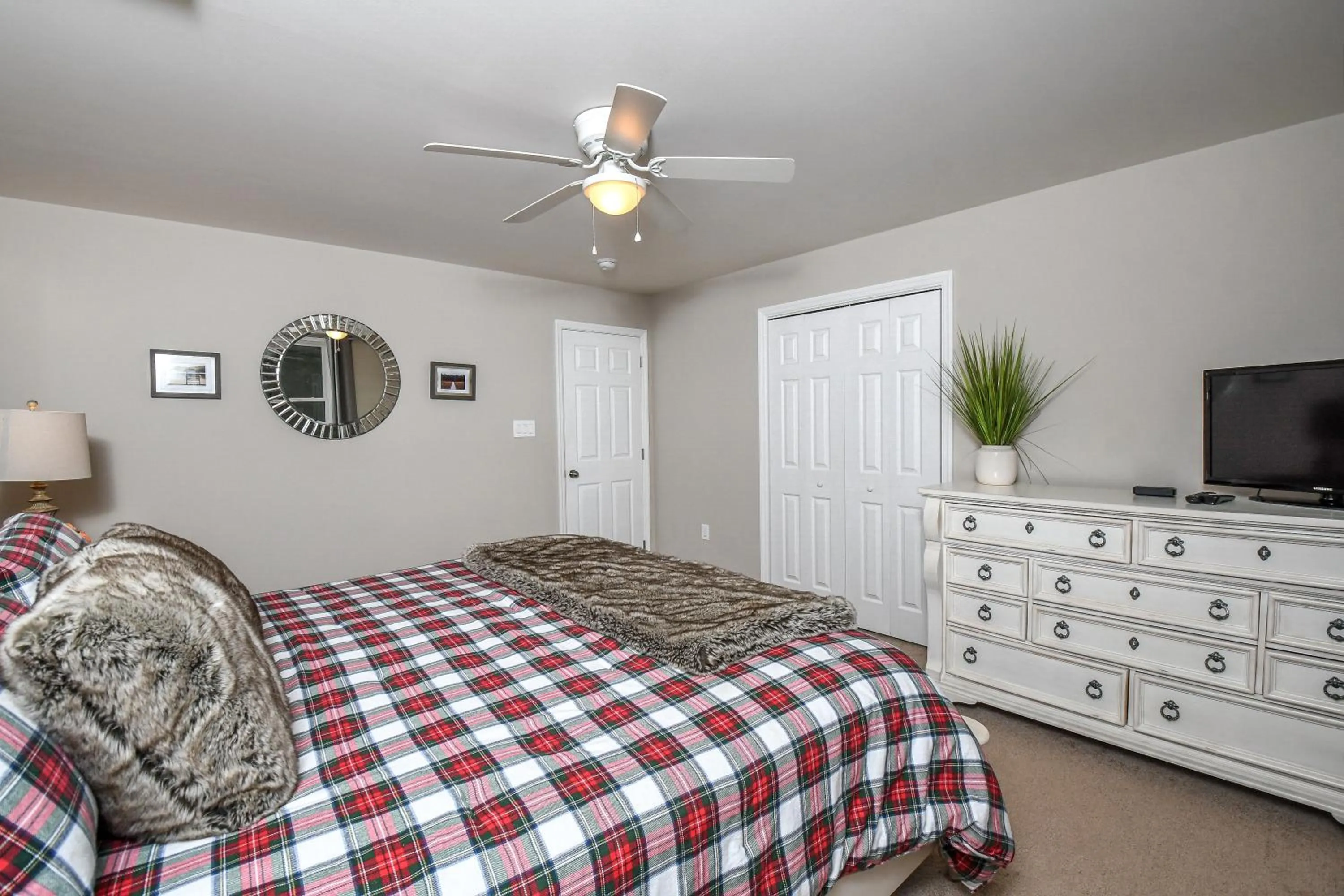 Property building, Bed in Putter Place