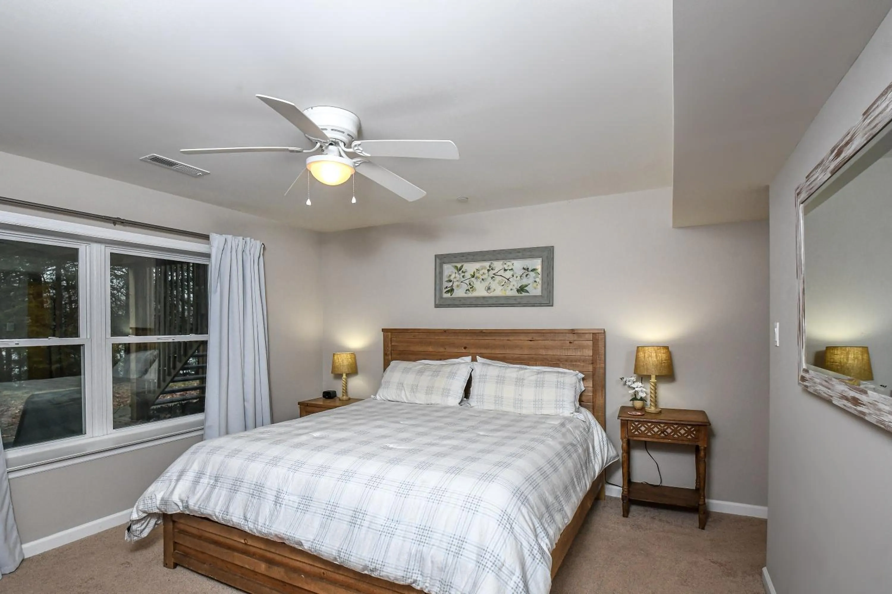 Property building, Bed in Putter Place