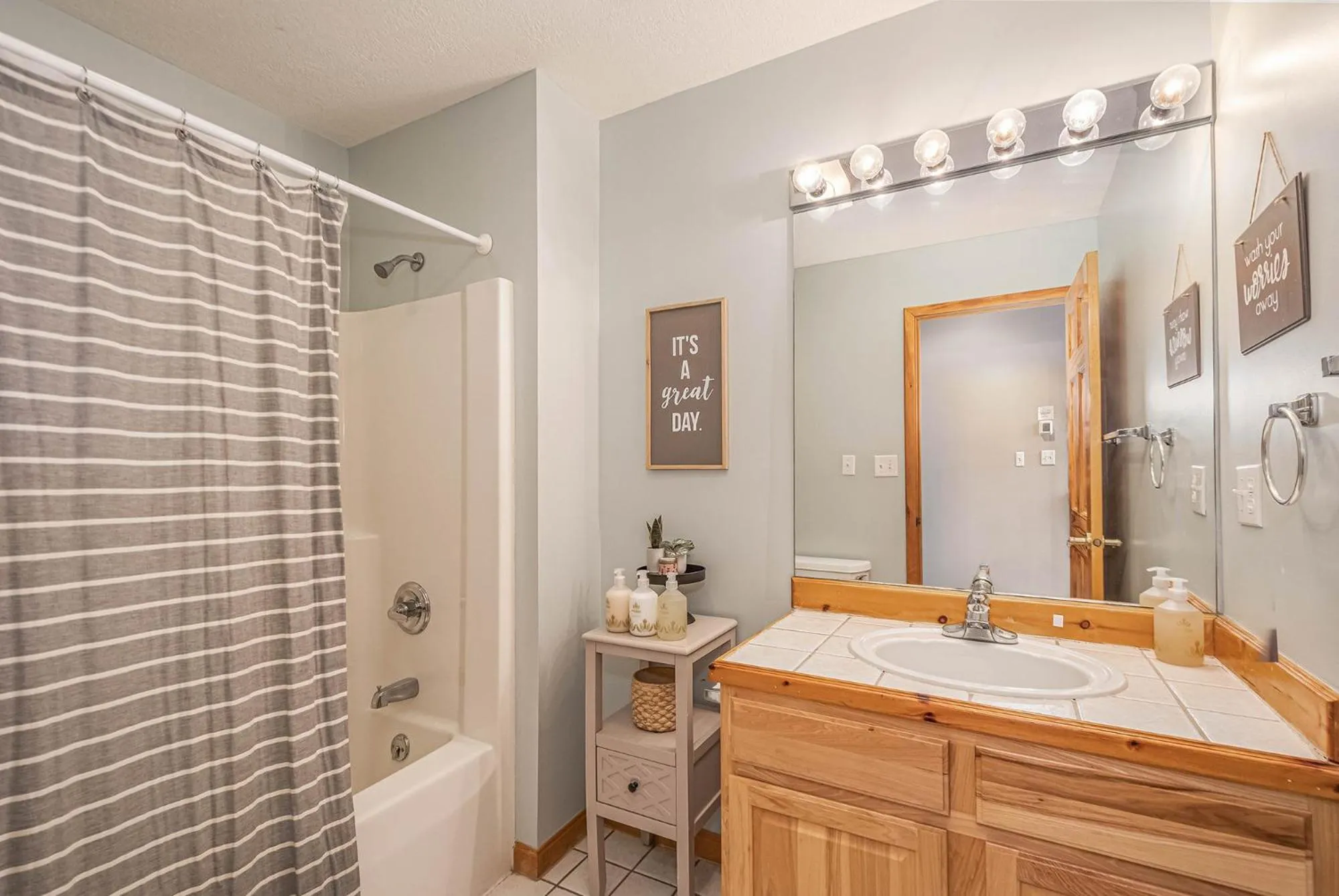 Property building in The Quarterdeck