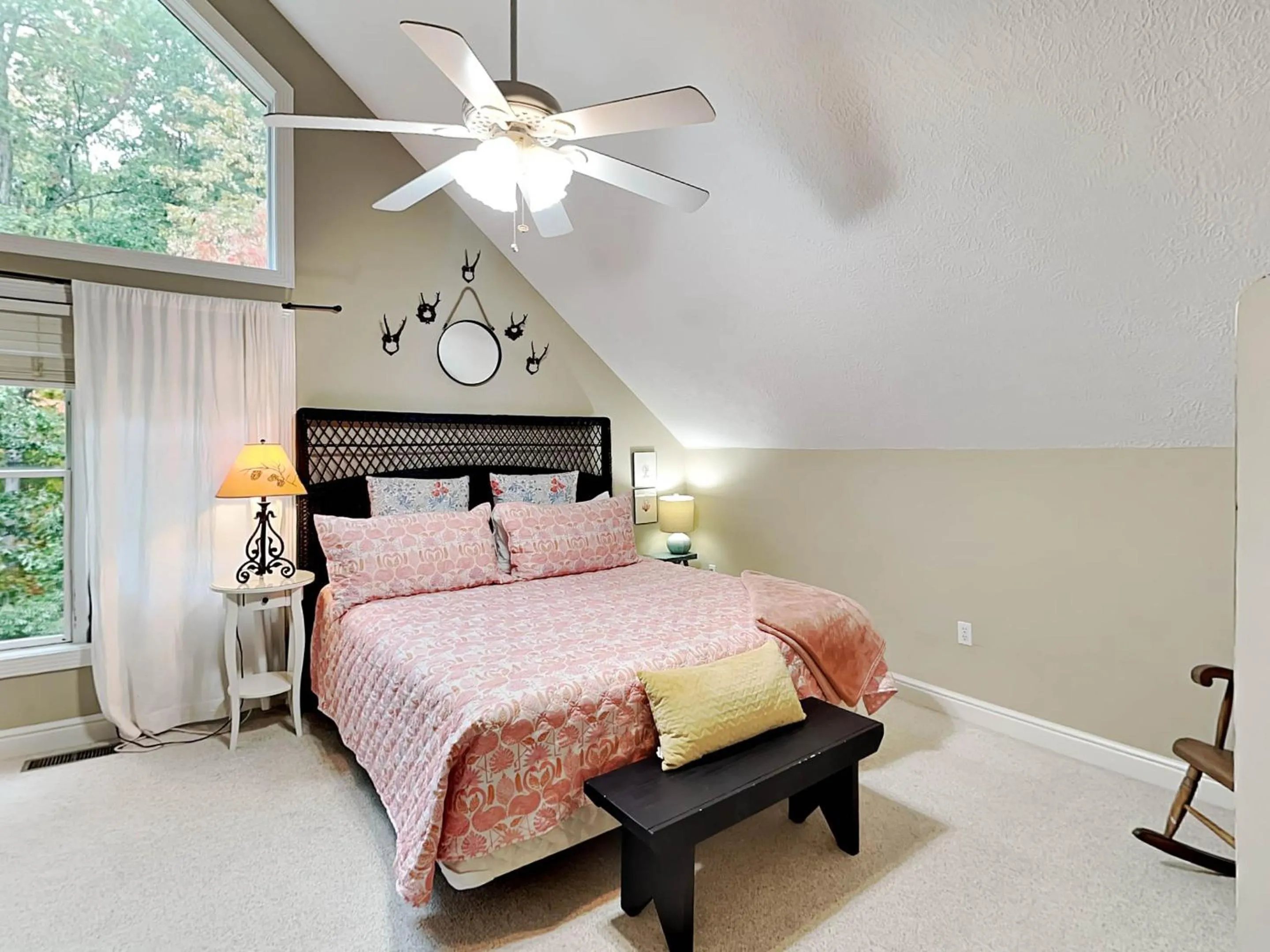 Bed in Heavenly Grove