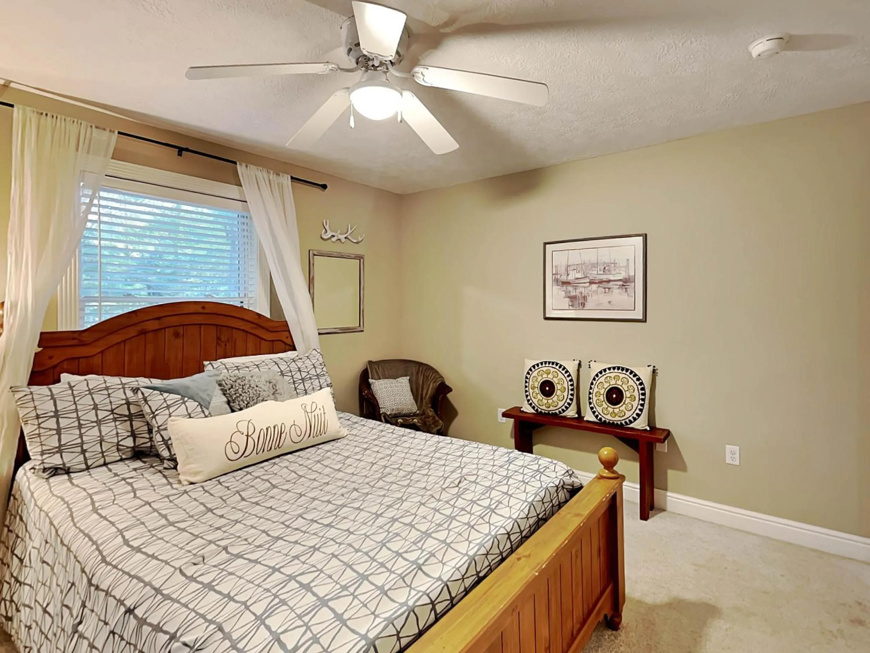 Bed in Heavenly Grove