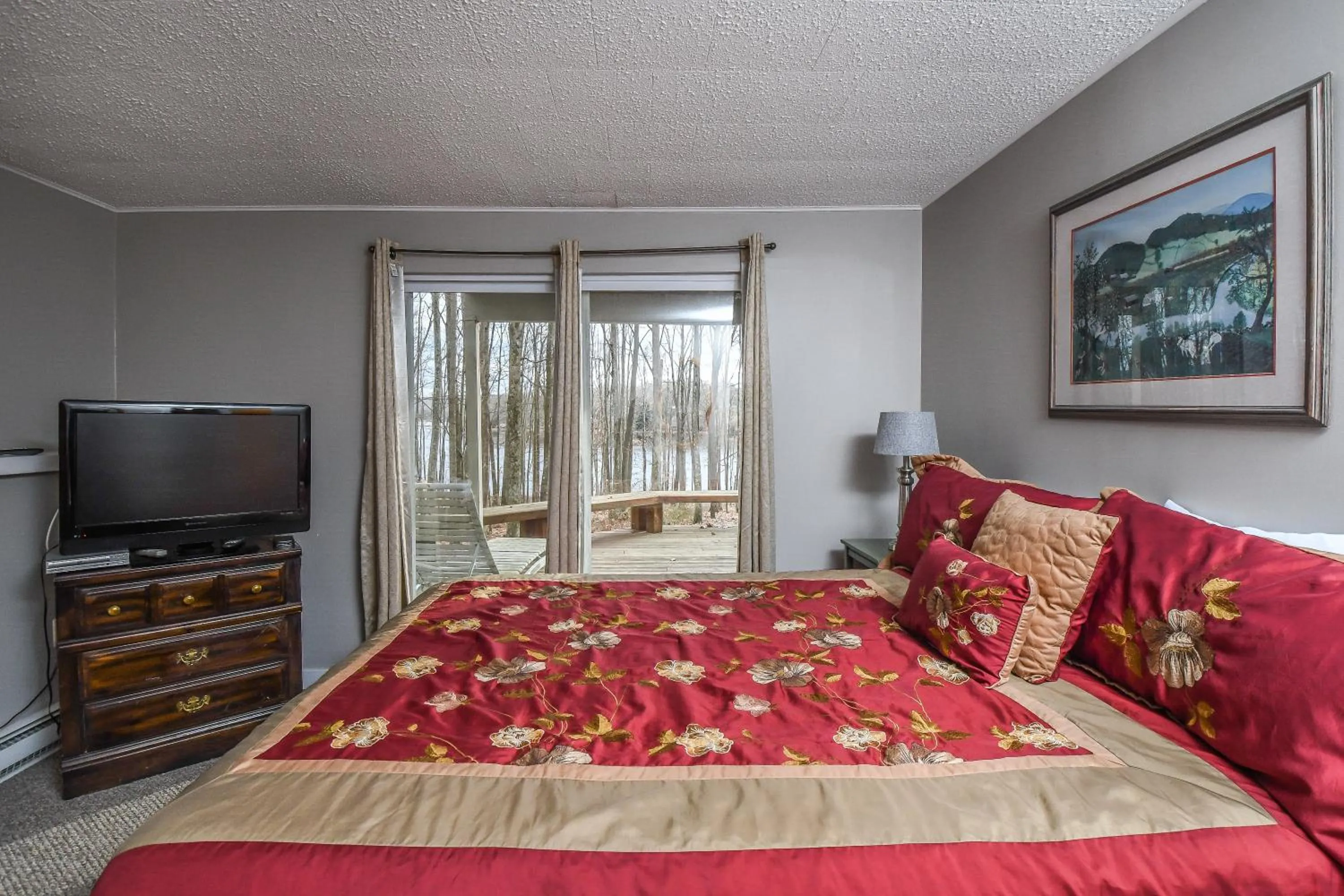 Property building, Bed in Donnas Choice